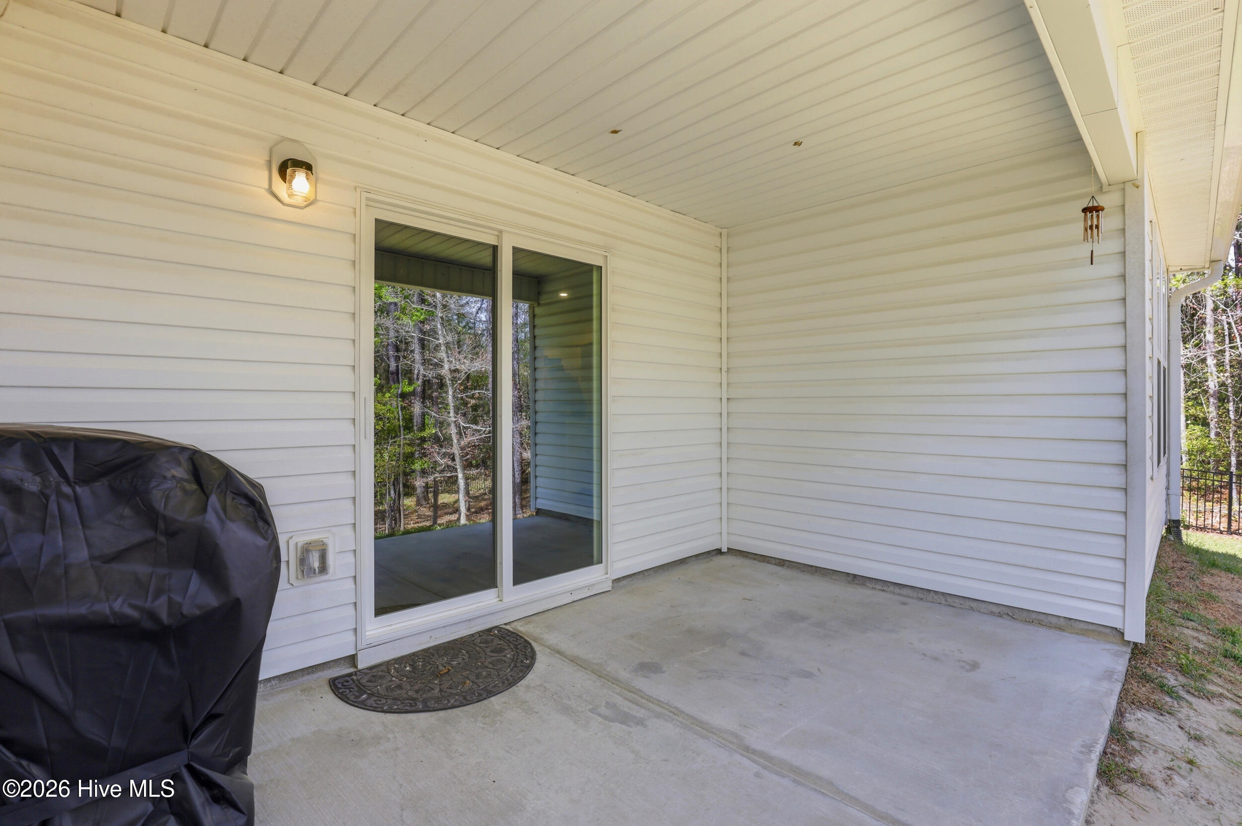 100565948 | Photo 36