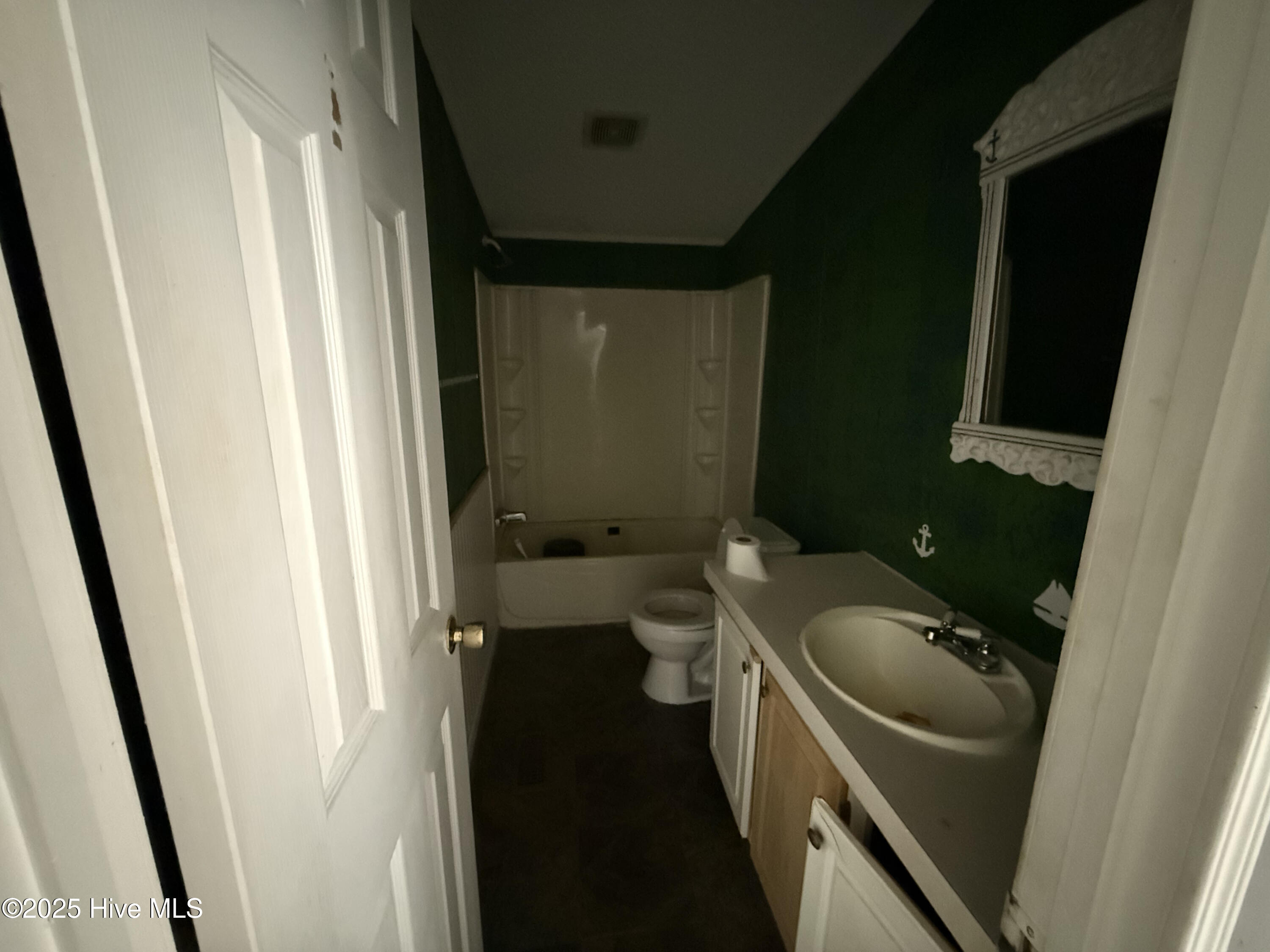 2271 Bob White Road SW, Supply, NC 28462 – photo 12: CCCB8F0C-9E9A-4BBF-93D4-5999502332AE