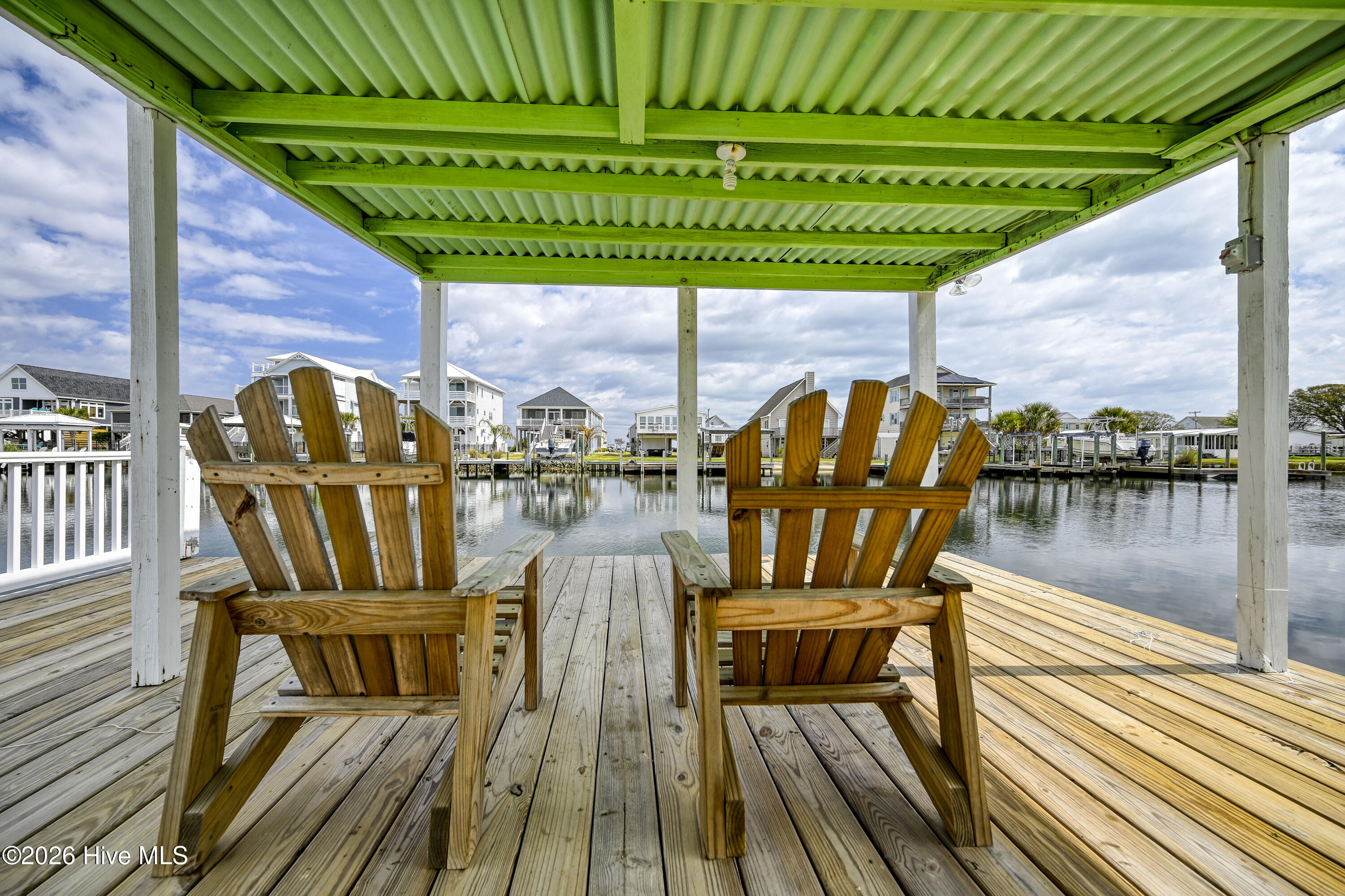 100562691 | Photo 35