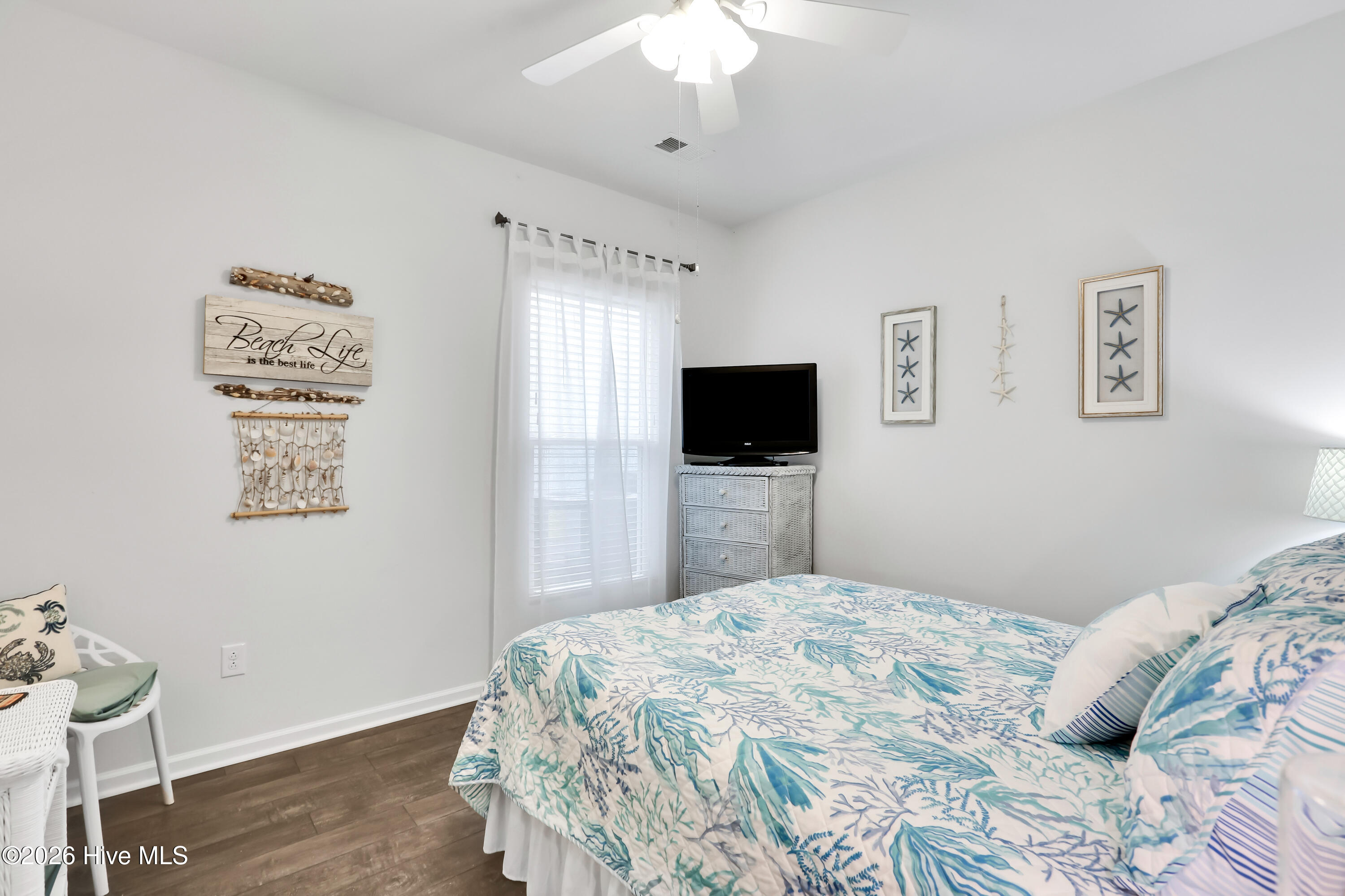 100558115 | Photo 25