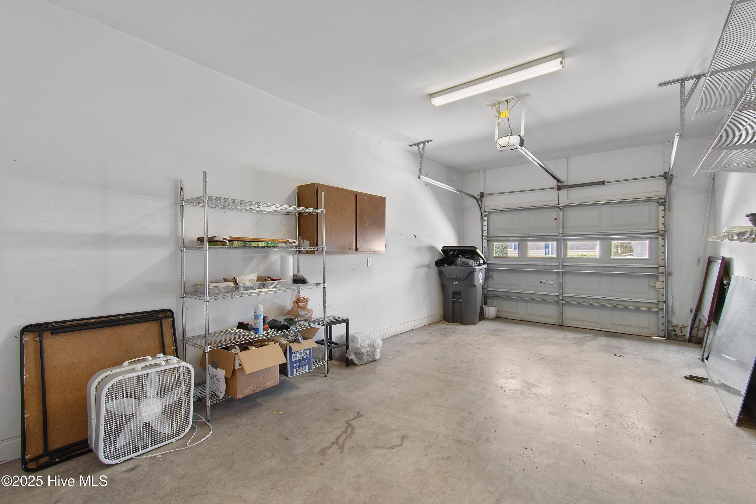 100546461 | Photo 36