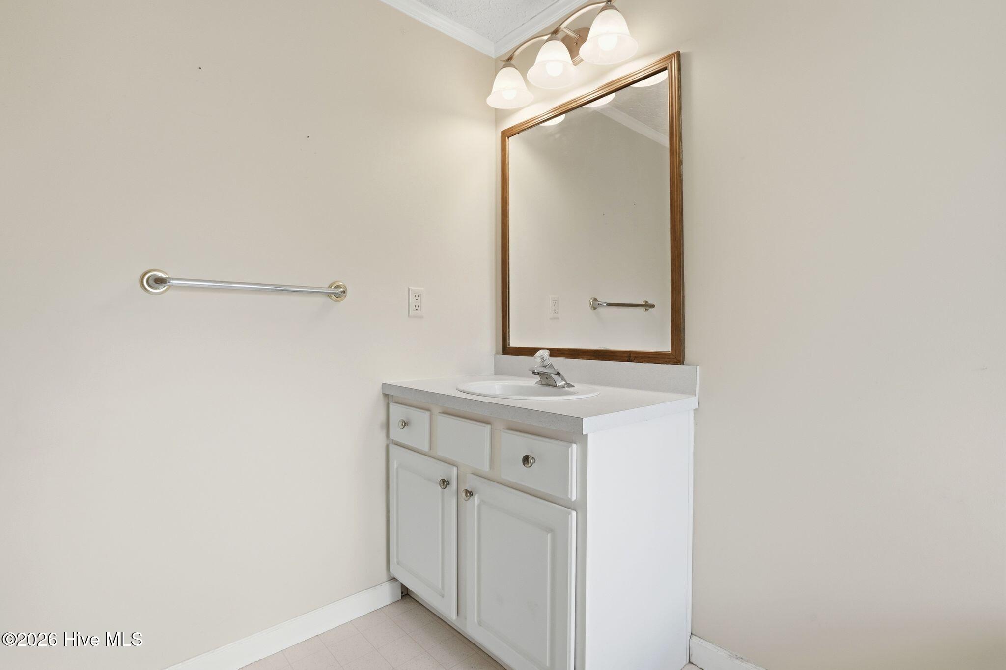 100556115 | Photo 66