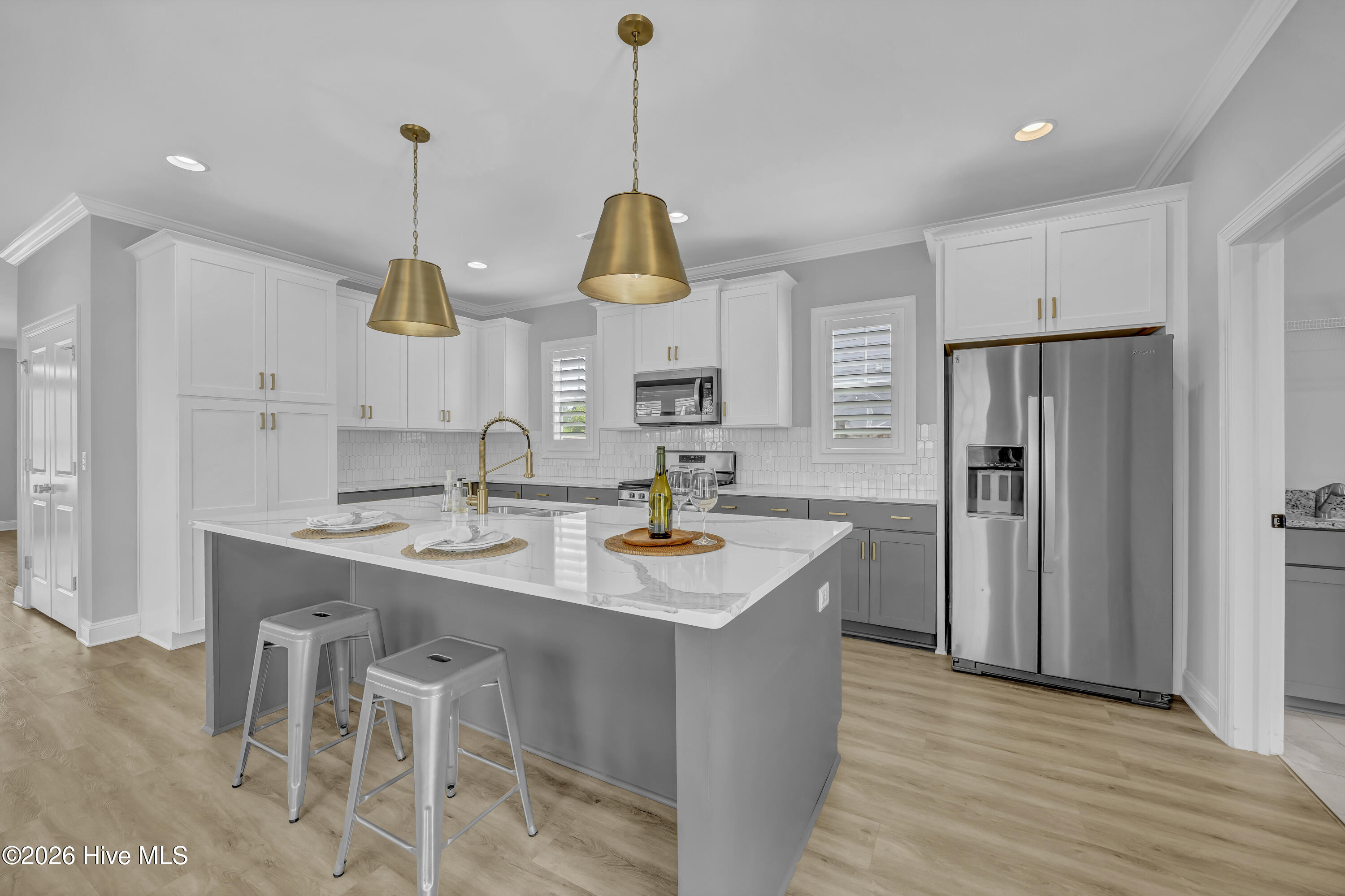 100565697 | Photo 16