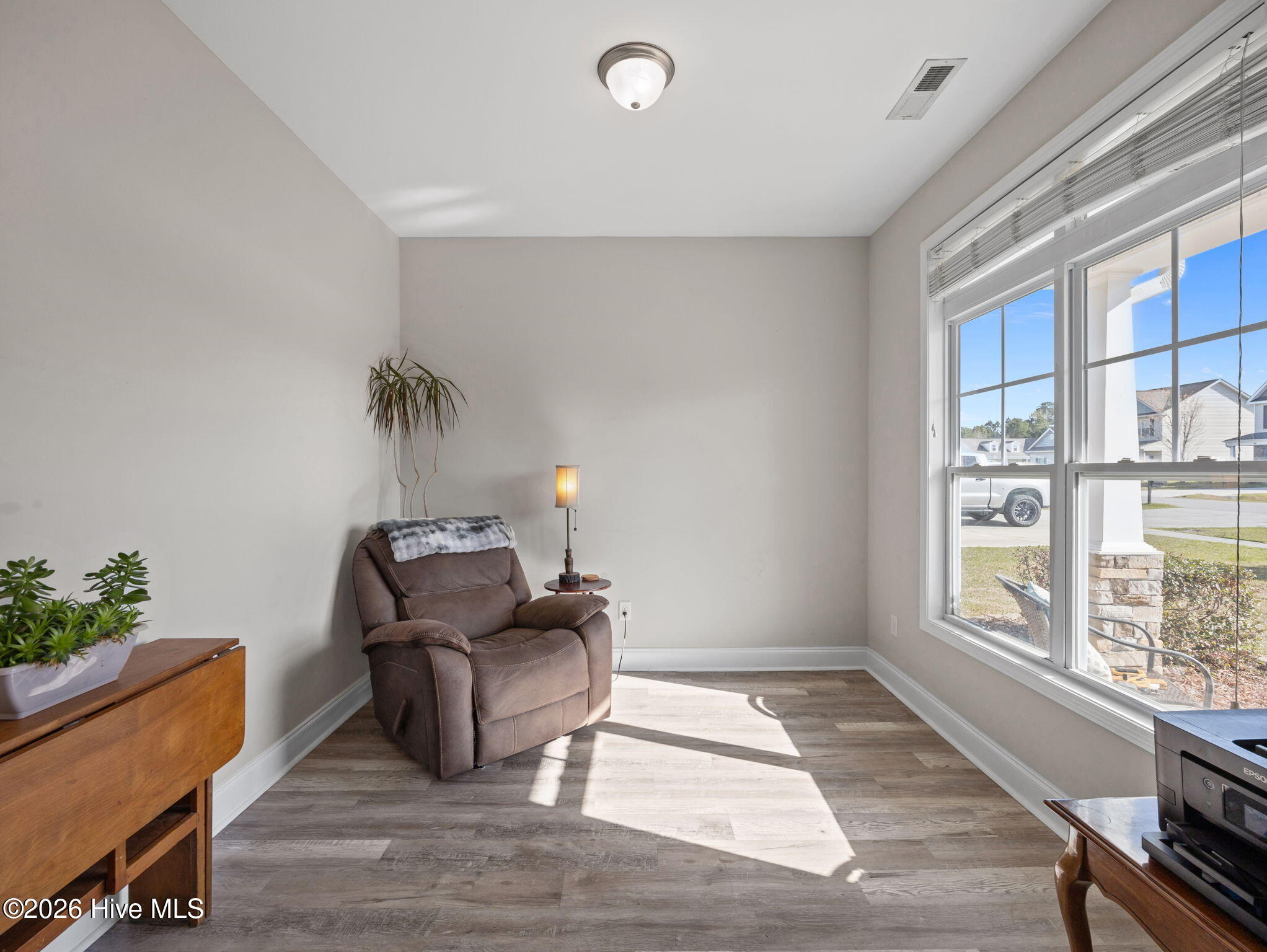 100564240 | Photo 11