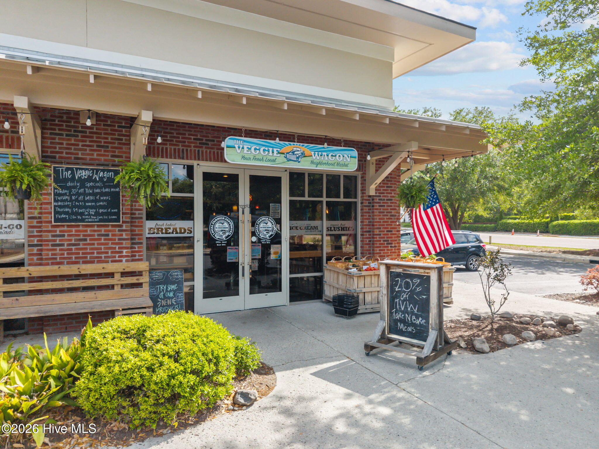 100563251 | Photo 41