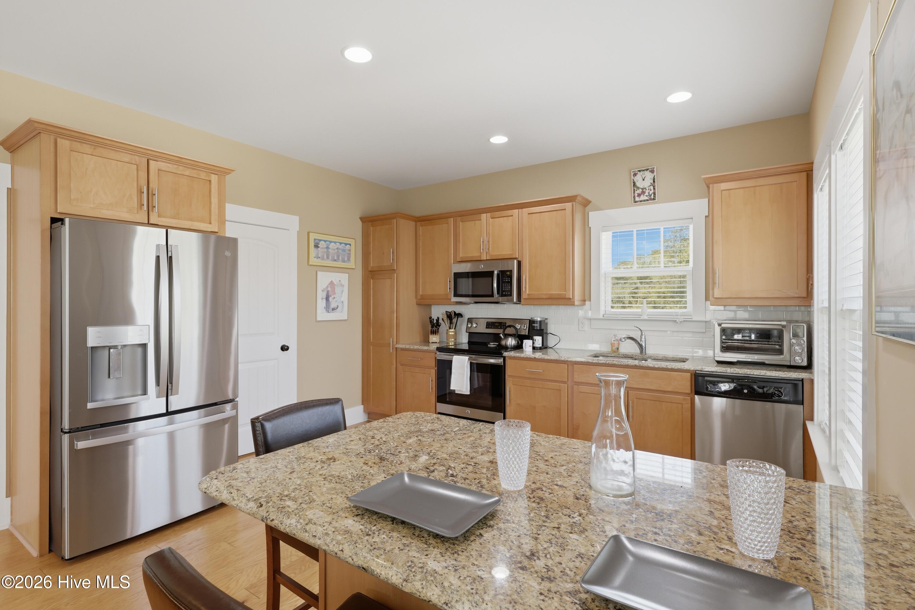 100566755 | Photo 21