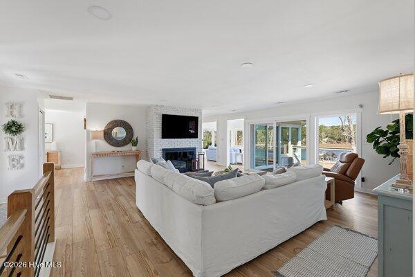 100556349 | Photo 10