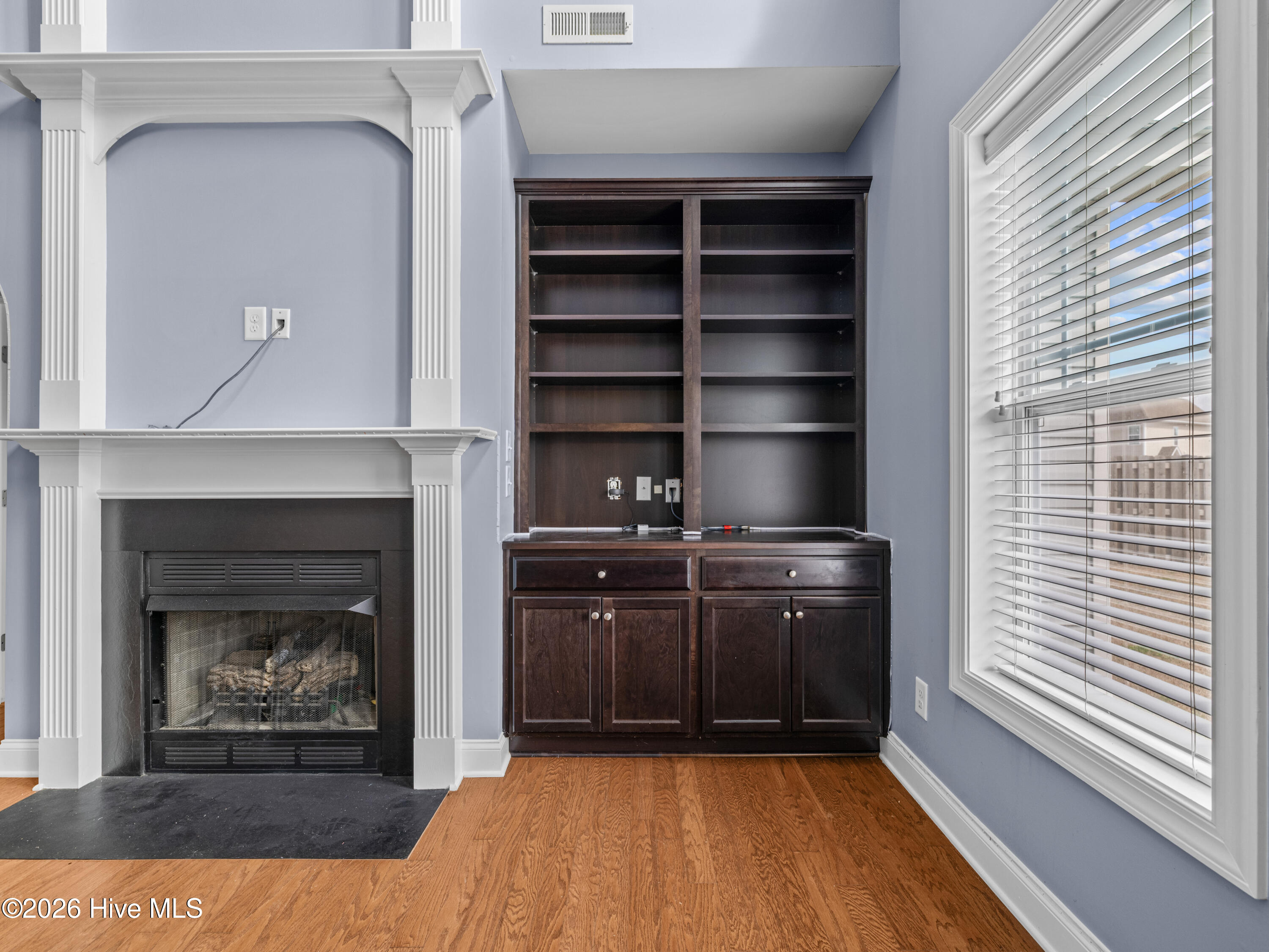 100556150 | Photo 16