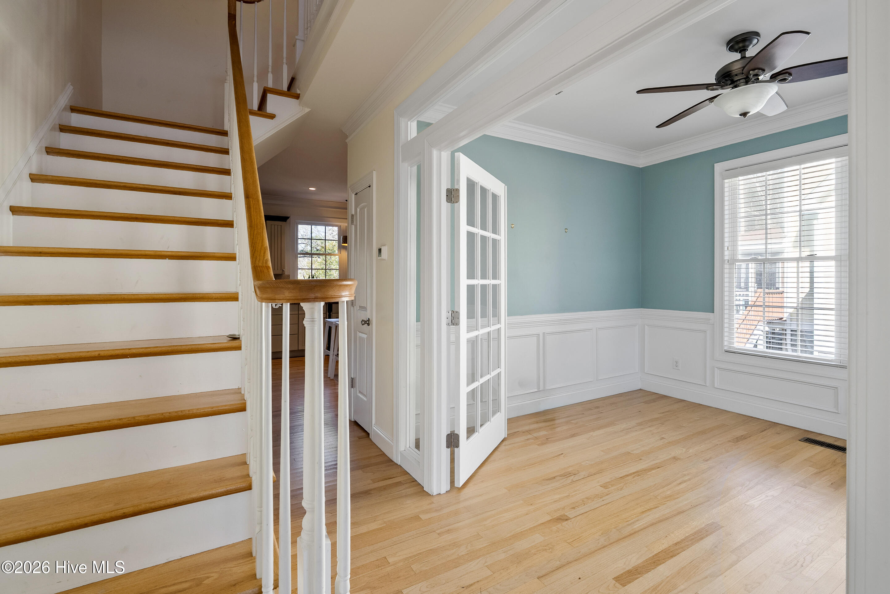 100520830 | Photo 18