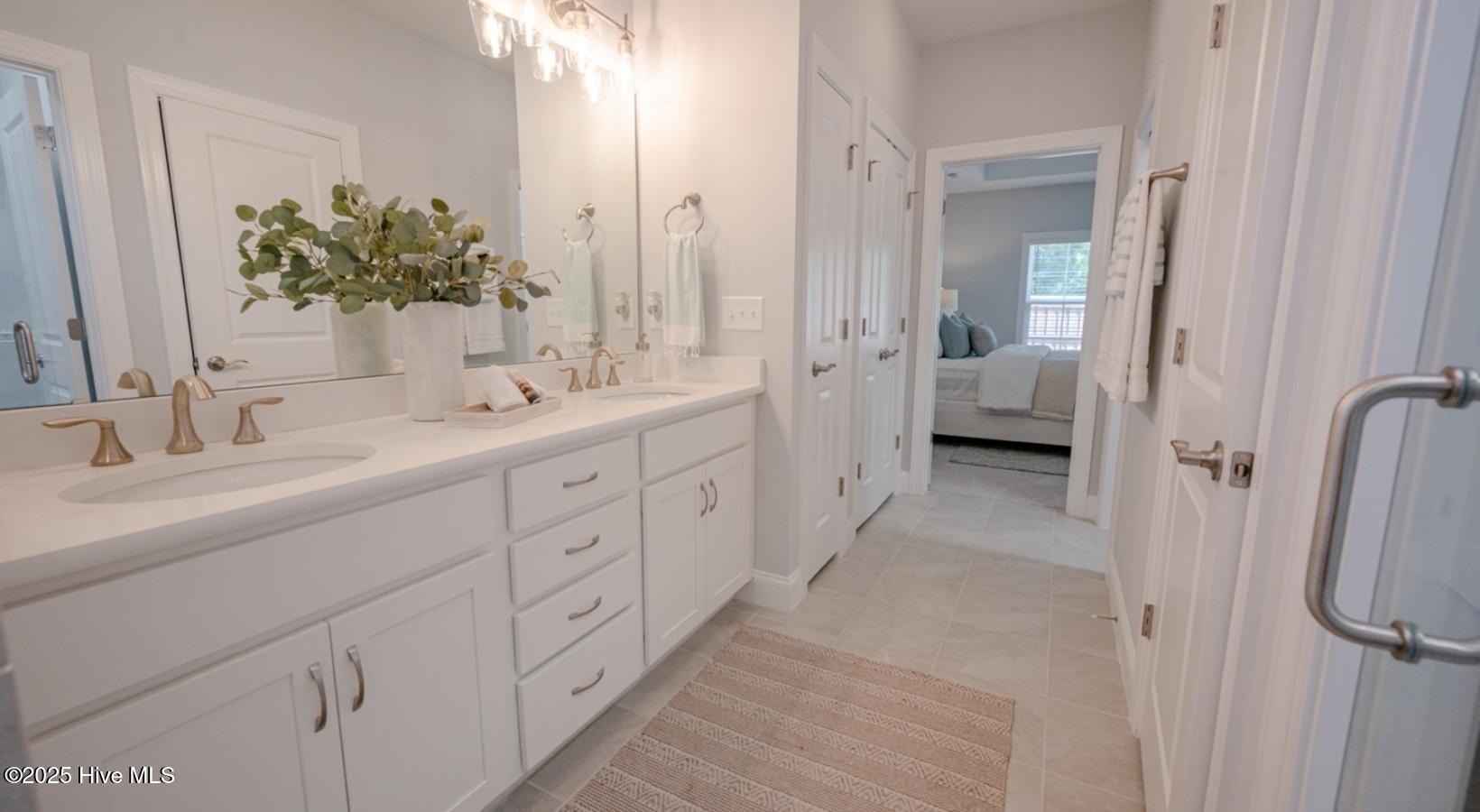 100551836 | Photo 27