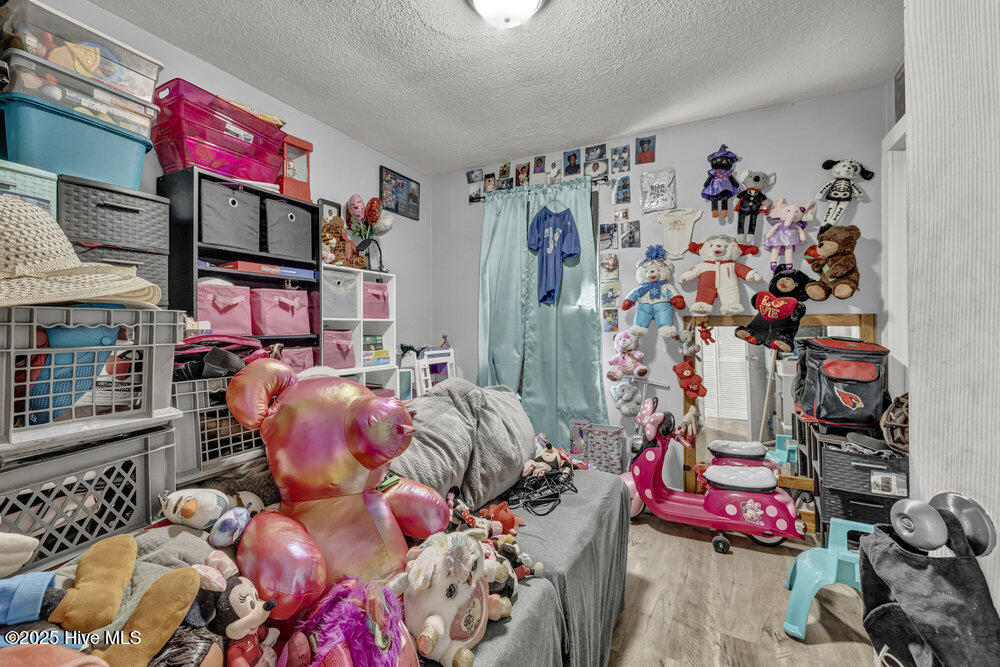 100543529 | Photo 10