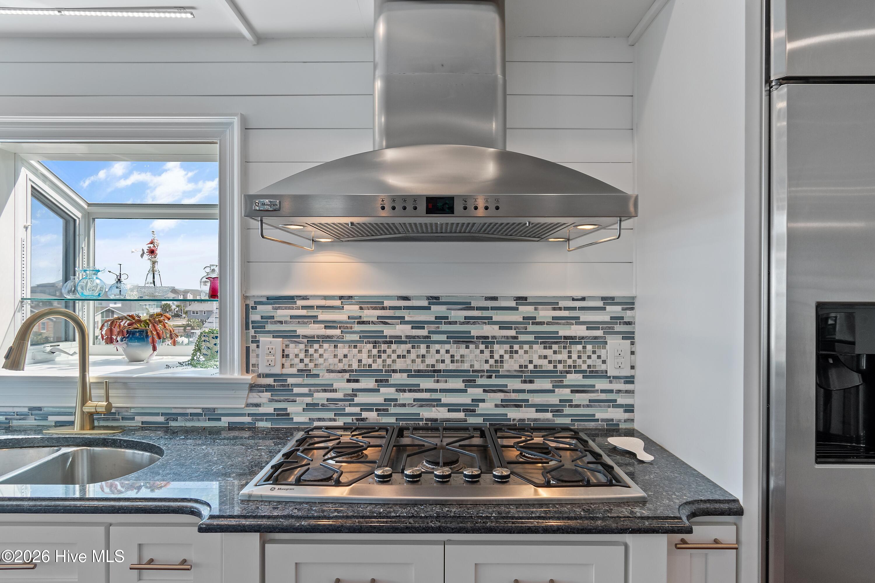 100562772 | Photo 29