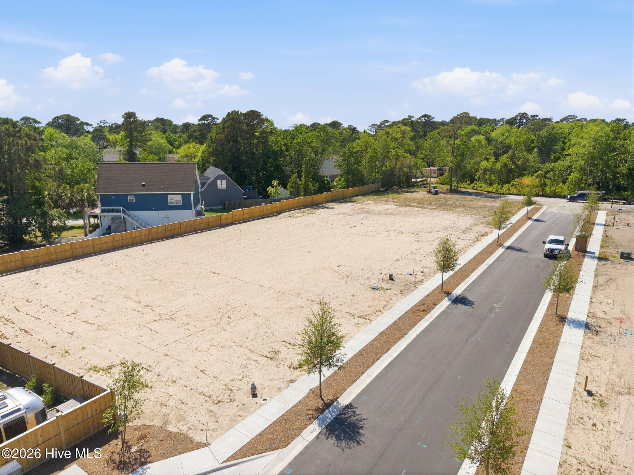 100560750 | Photo 15