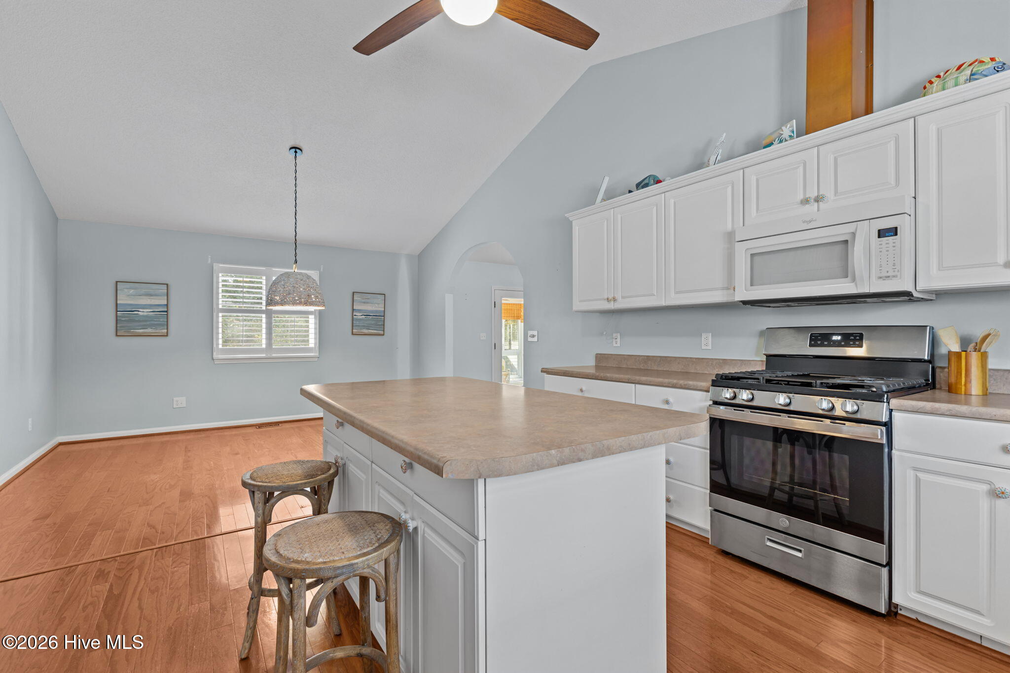 100564884 | Photo 12