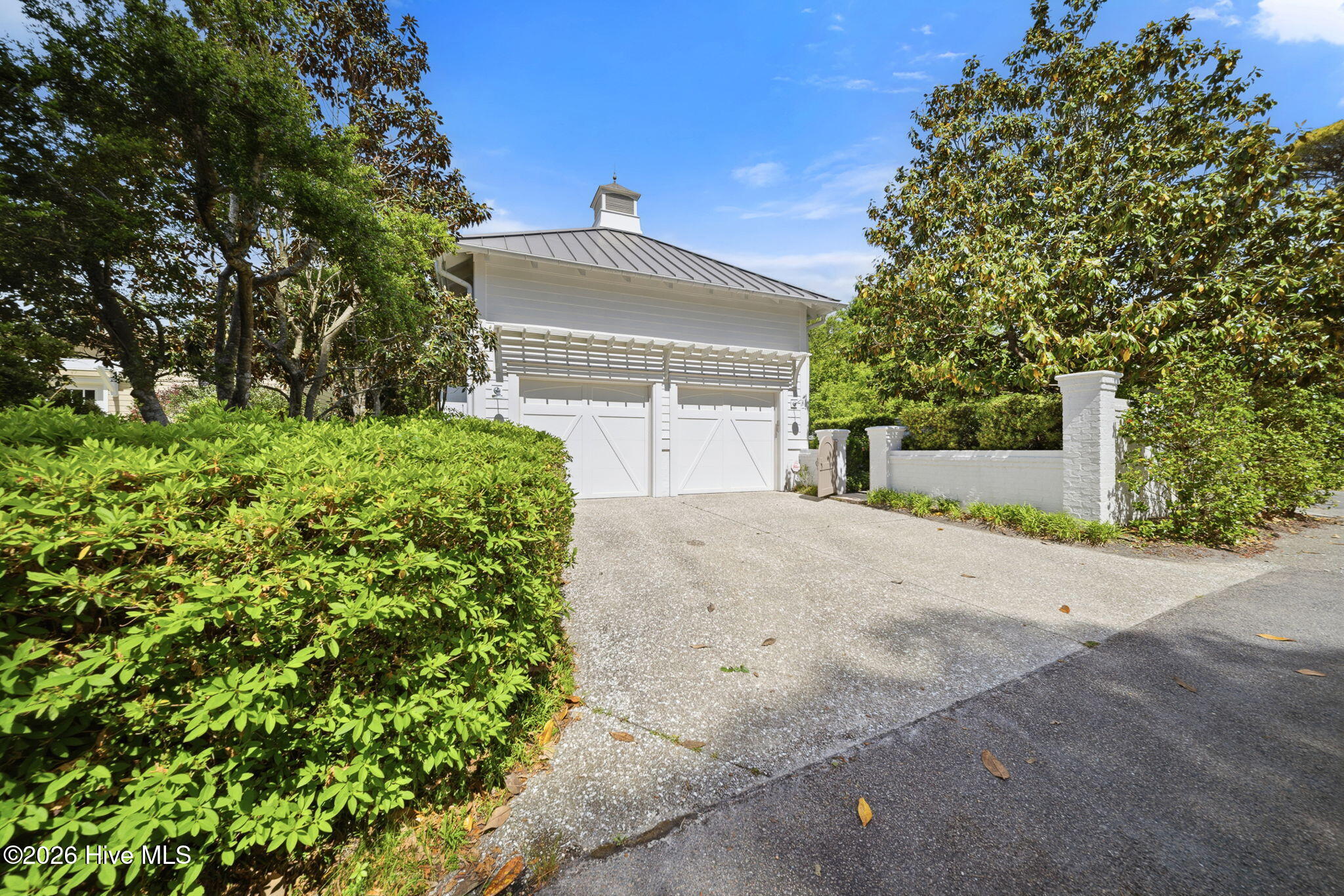 100570583 | Photo 72