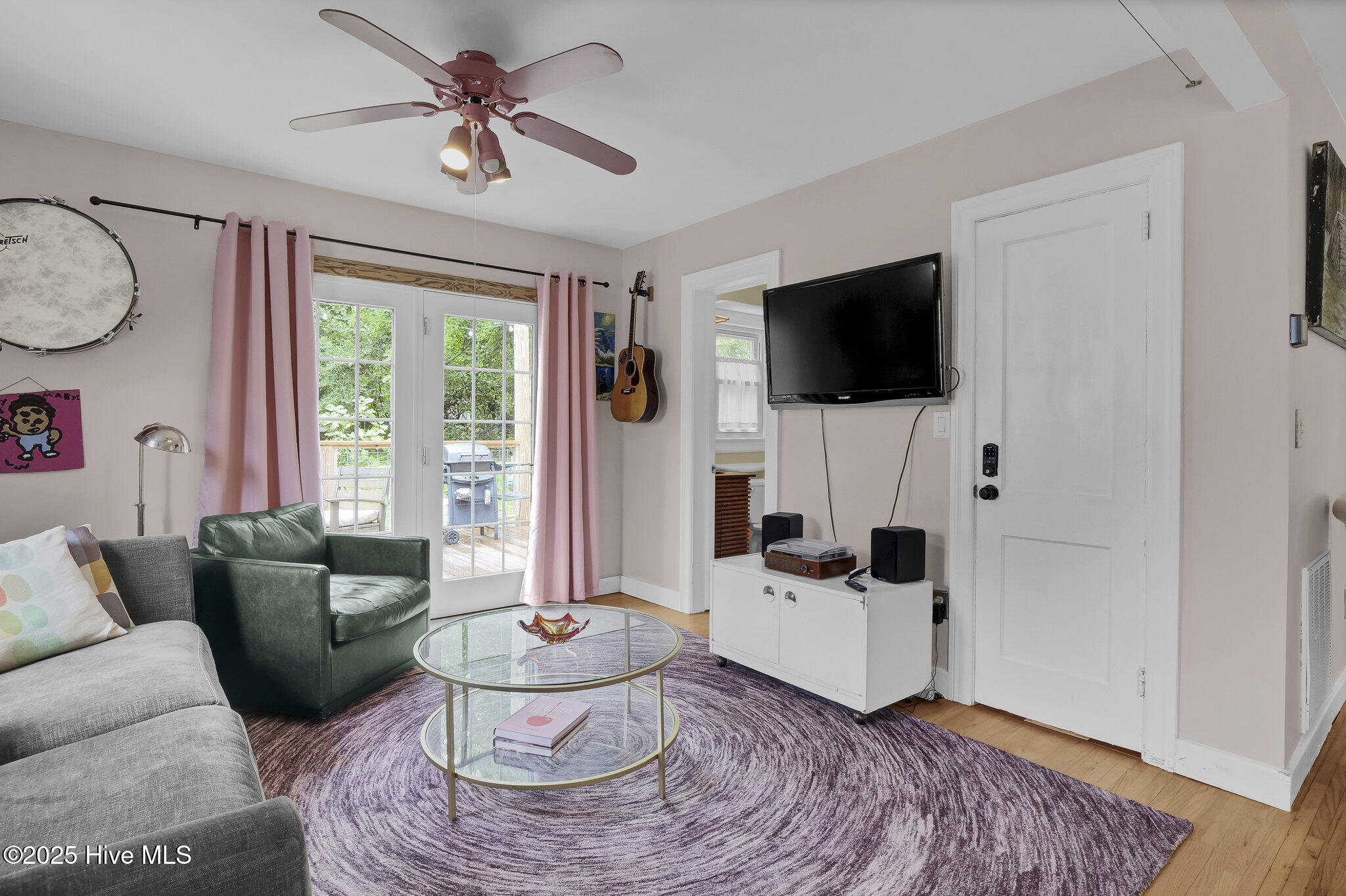 100513578 | Photo 16