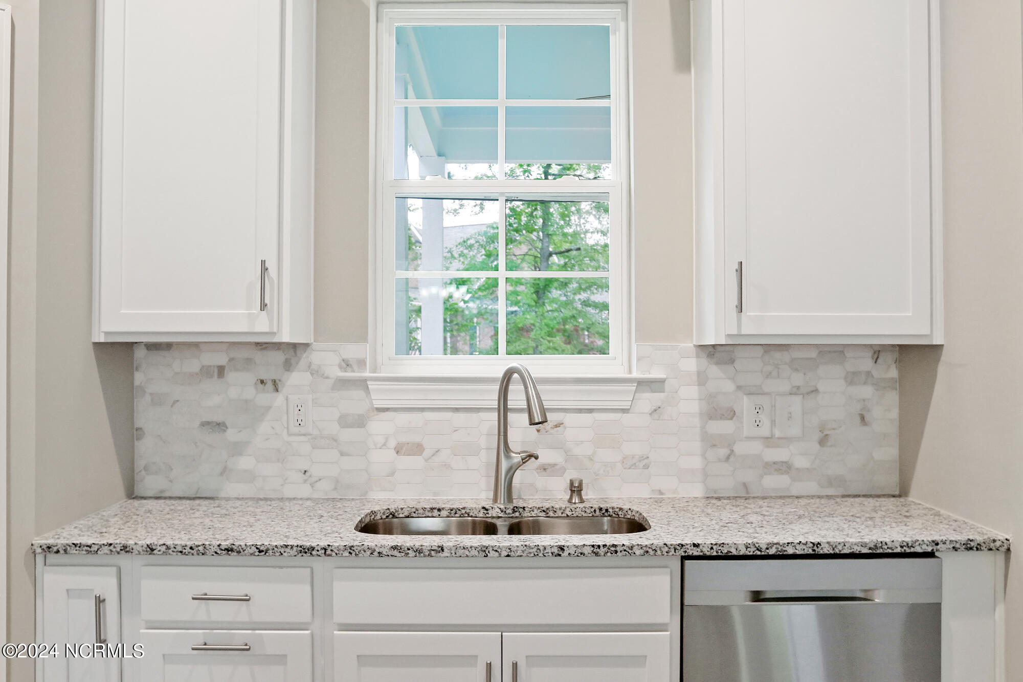 100471583 | Photo 18