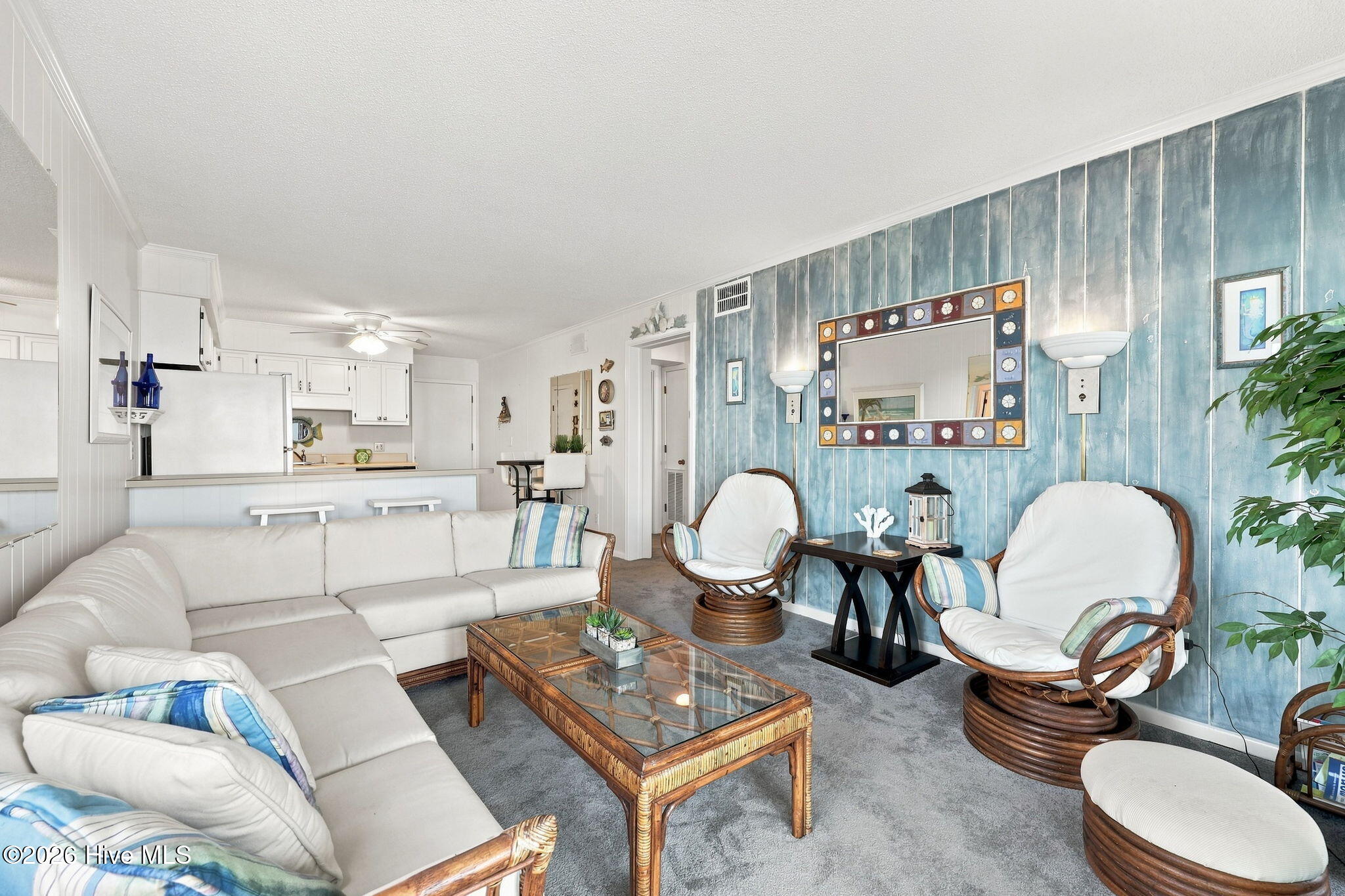 301 Commerce Way 