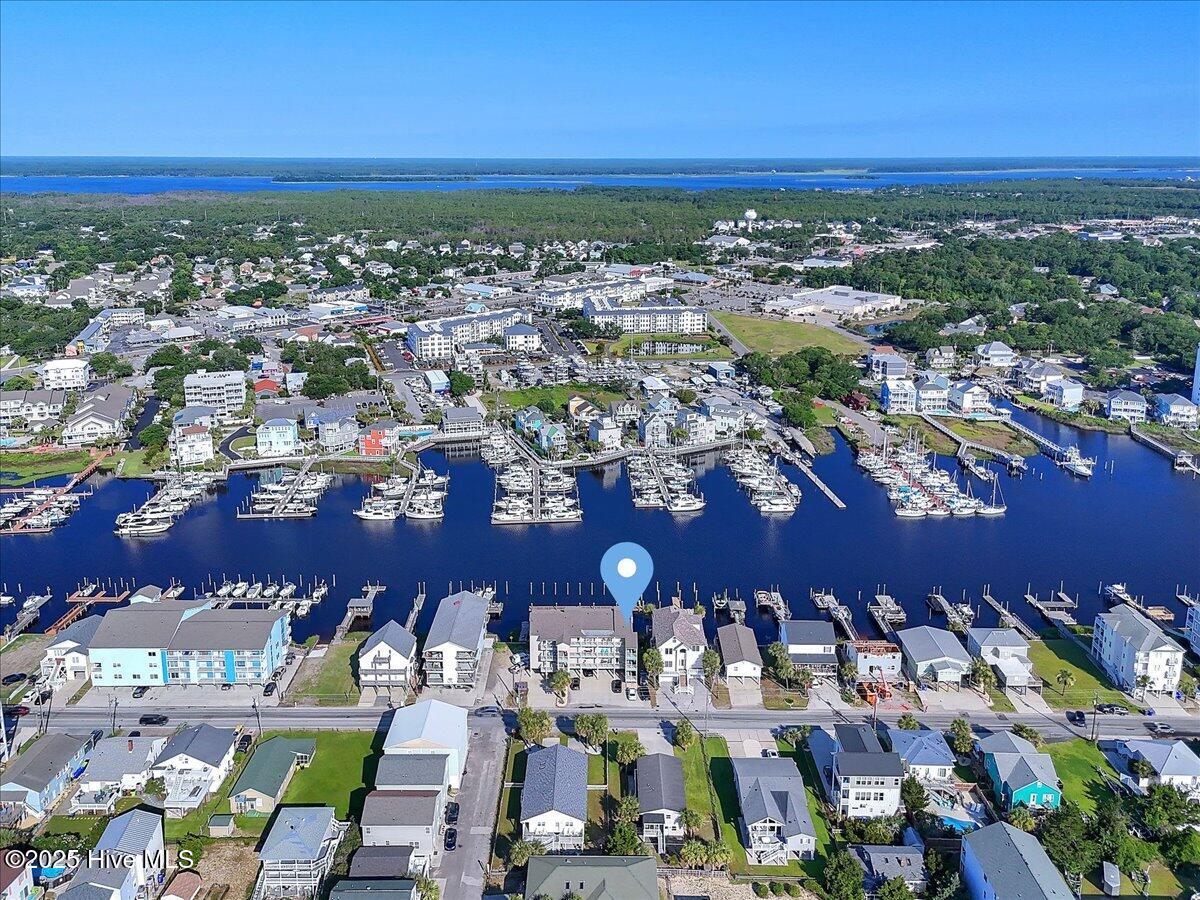 100558526 | Photo 42