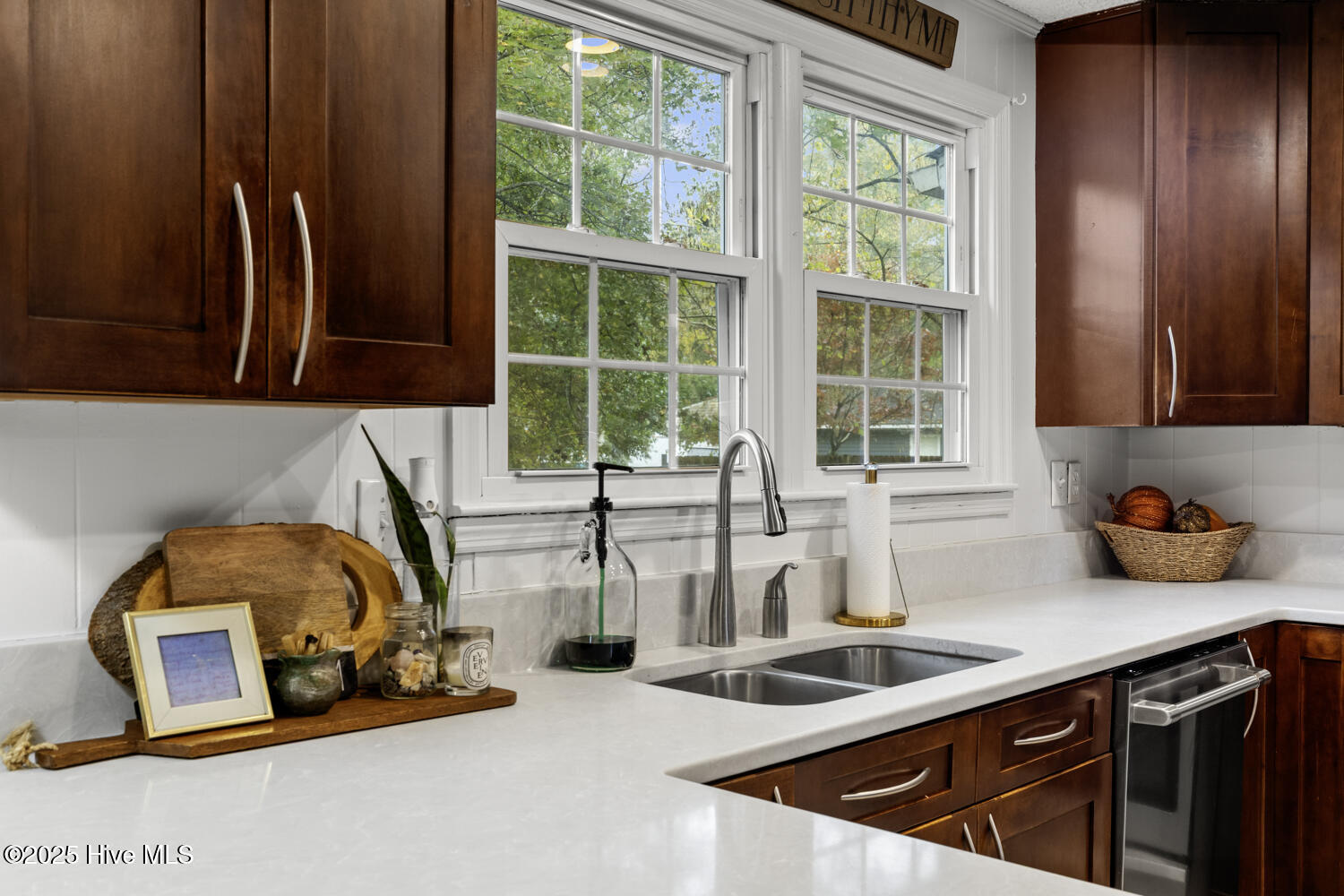 100539145 | Photo 18