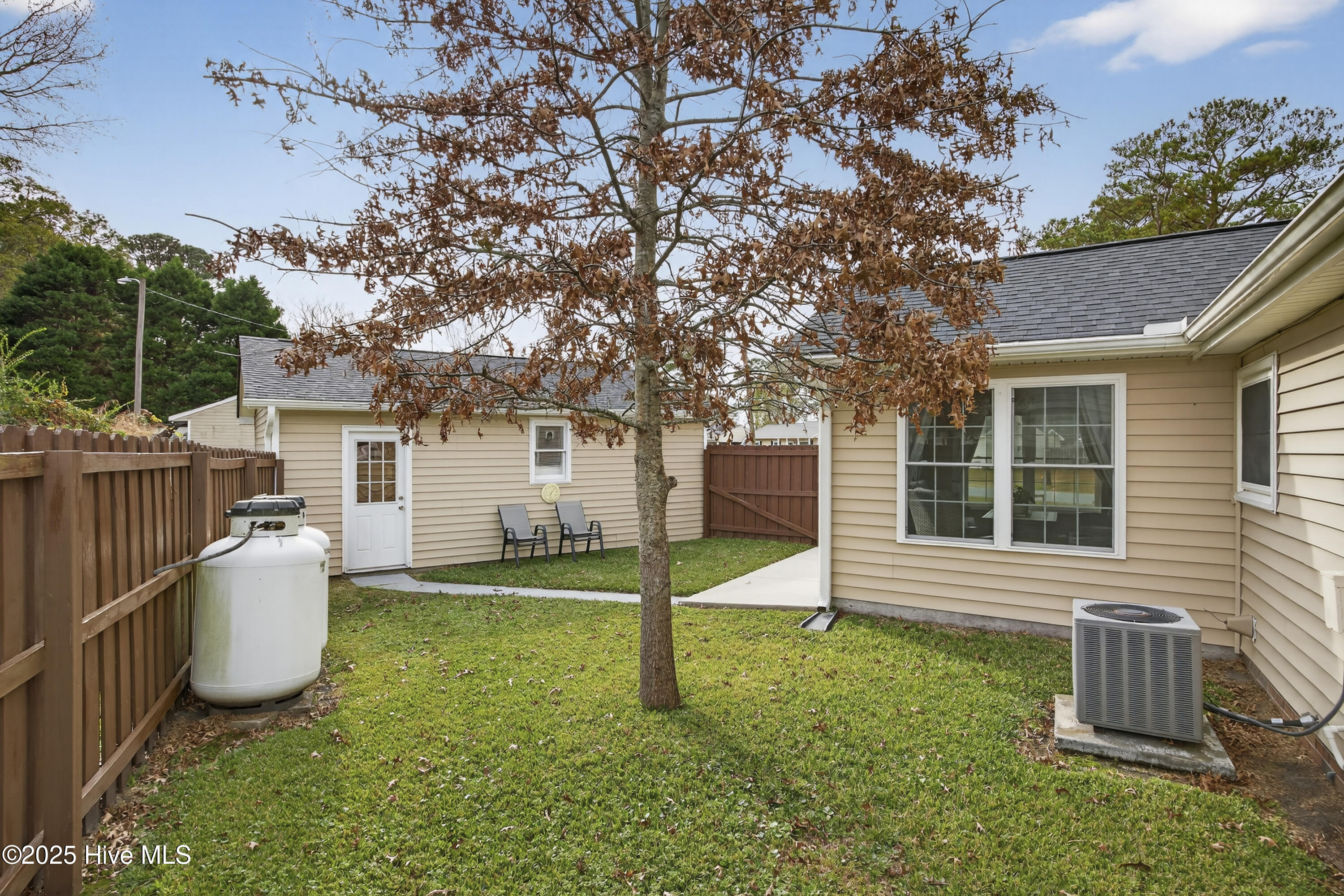 100544065 | Photo 11