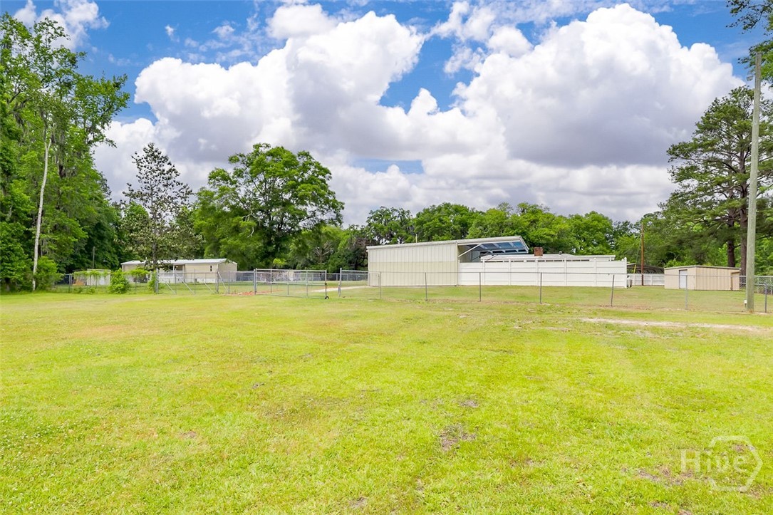 440 Pecan back yard