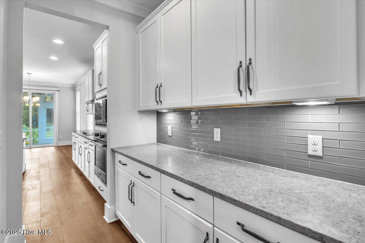 100523445 | Photo 10