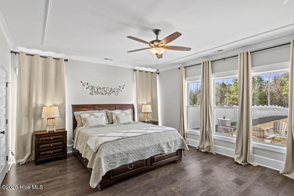 100558898 | Photo 42