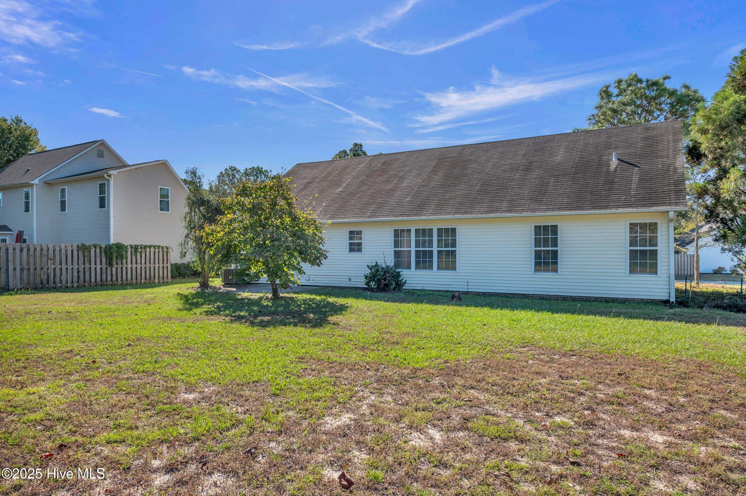 100536946 | Photo 30