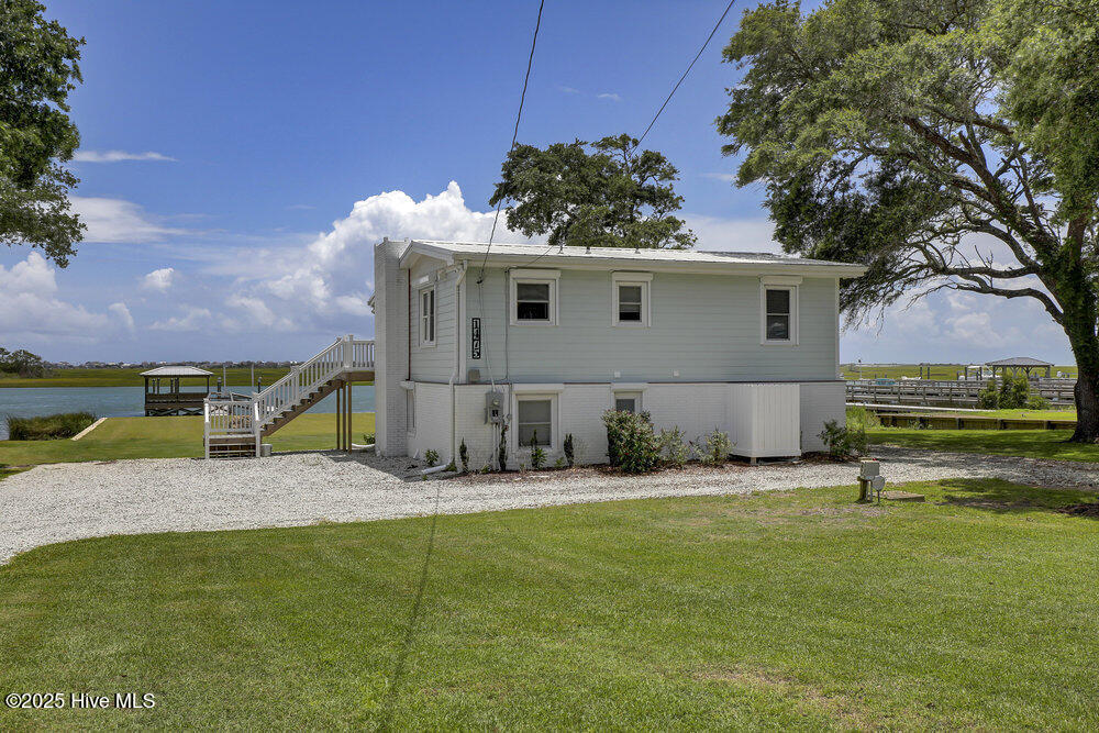 100556855 | Photo 44