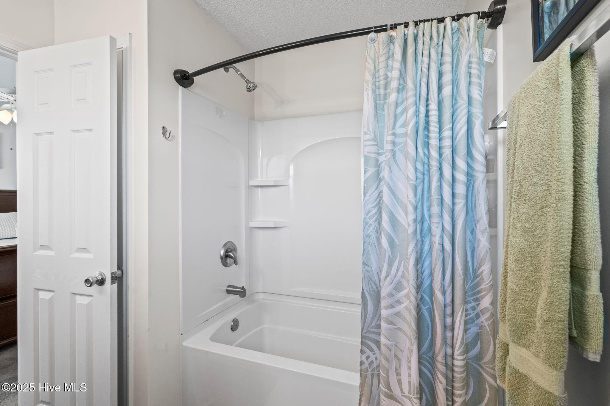 3035 Cedar Creek Lane, Carolina Shores, NC 28467 – photo 19: 33-web-or-mls-3035 Cedar Creek Ln 29