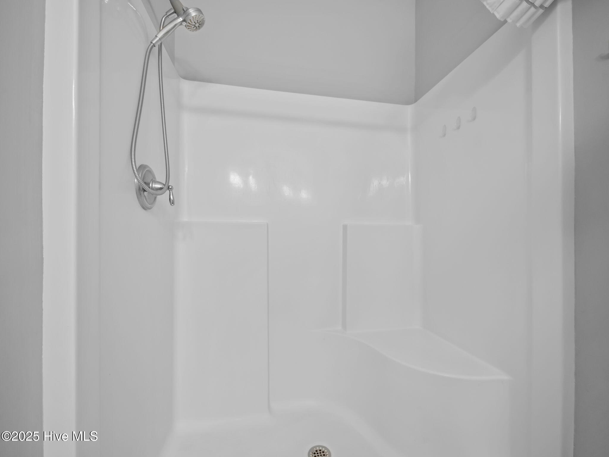 100547361 | Photo 20