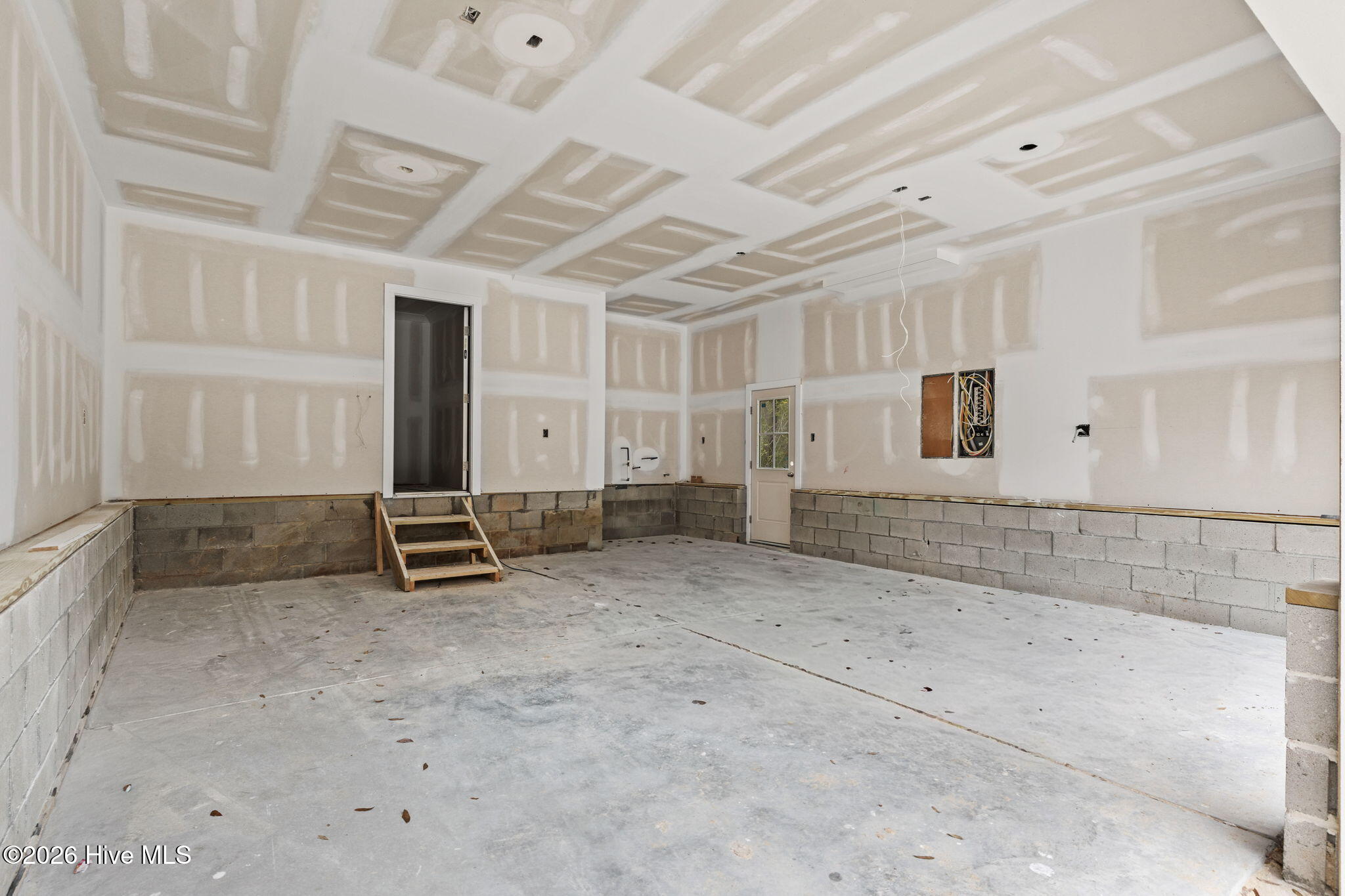 100557802 | Photo 13