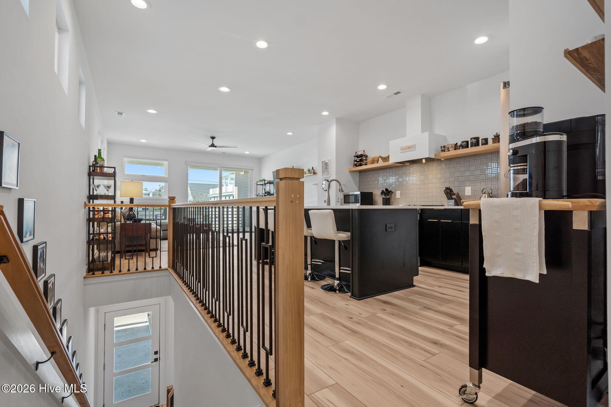 100559537 | Photo 22