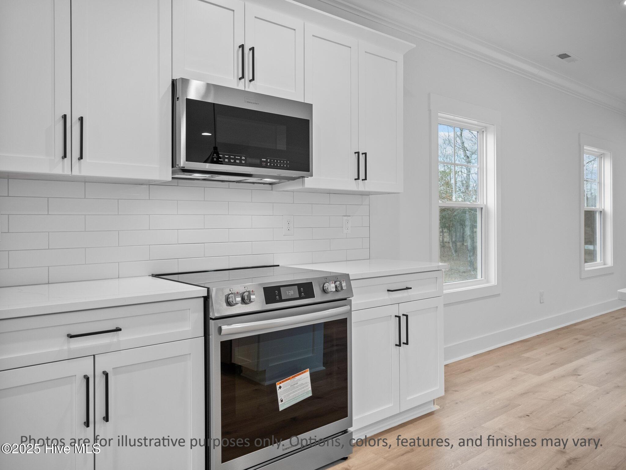 100536099 | Photo 16