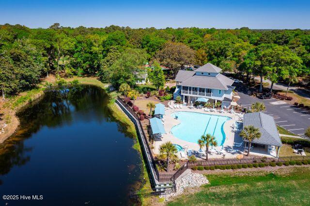 100541086 | Photo 13