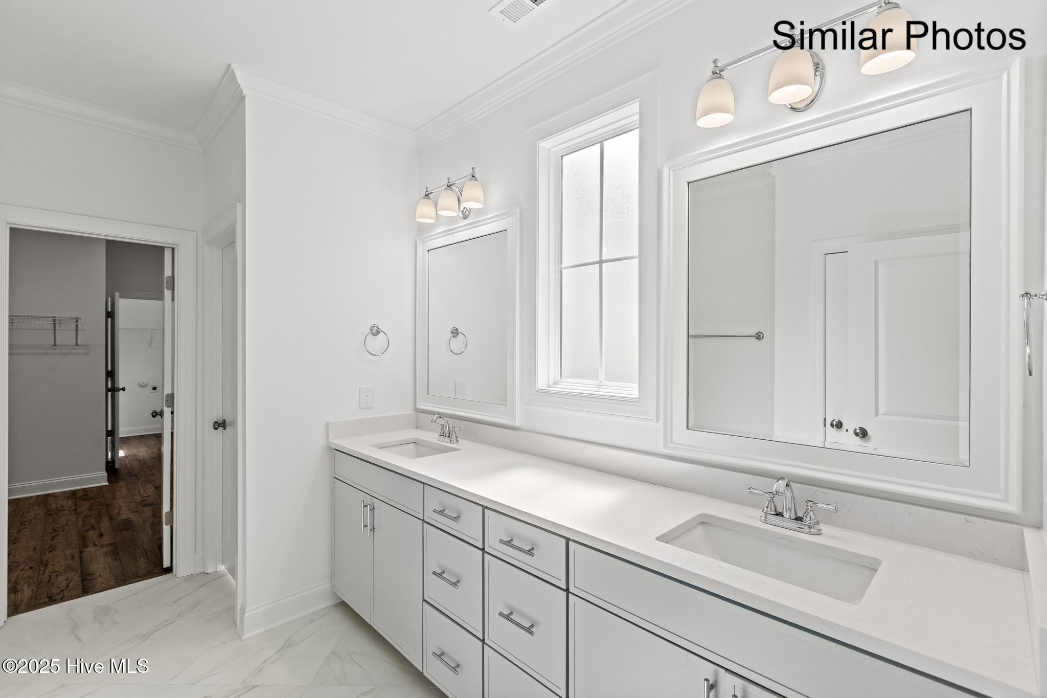 100530024 | Photo 22