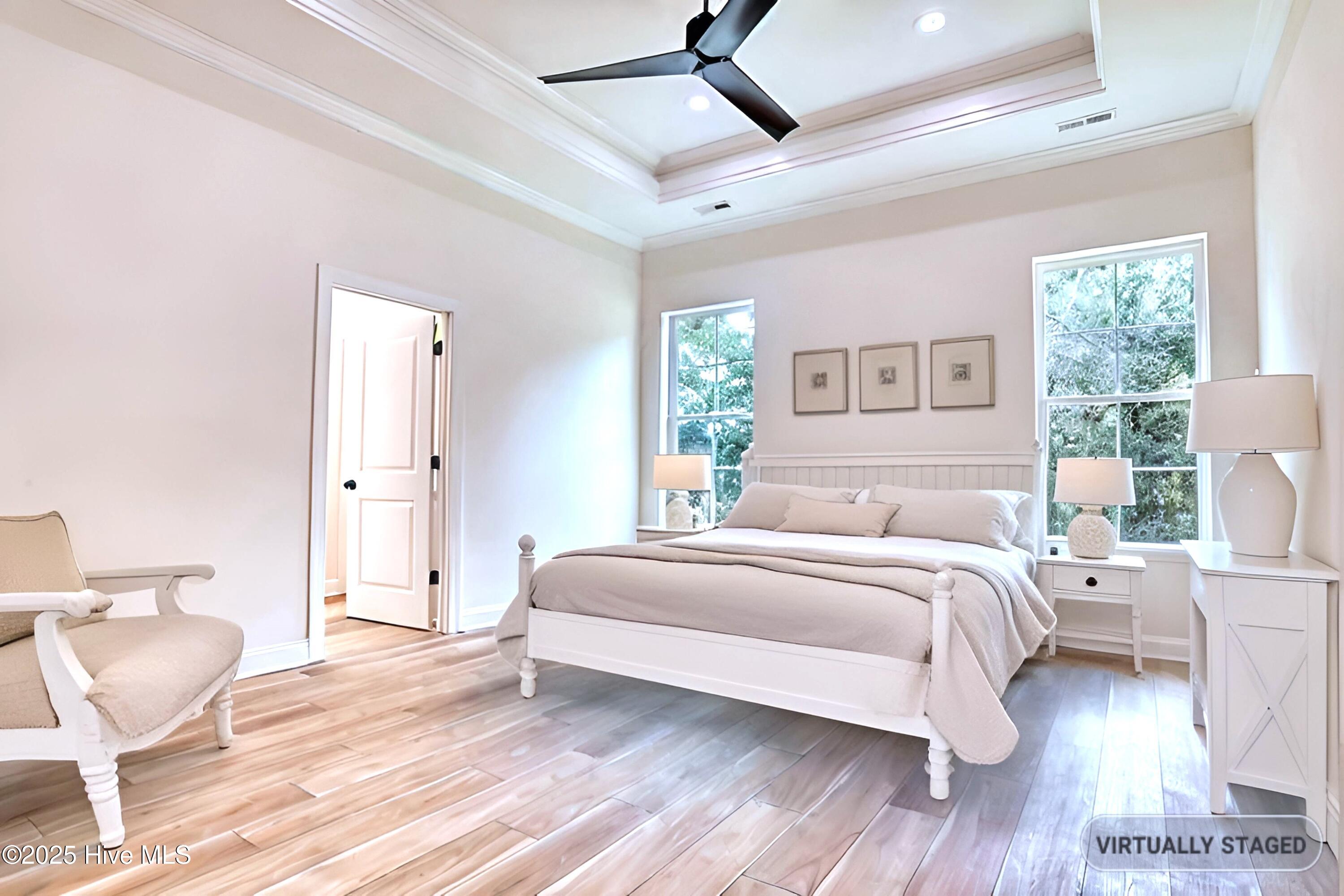 100499257 | Photo 42