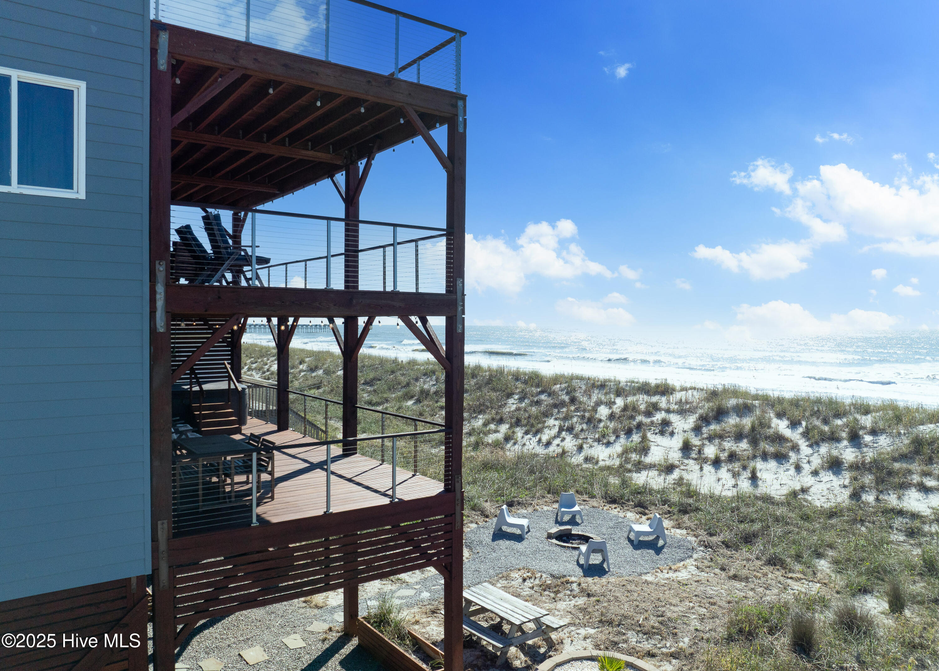 100539588 | Photo 56