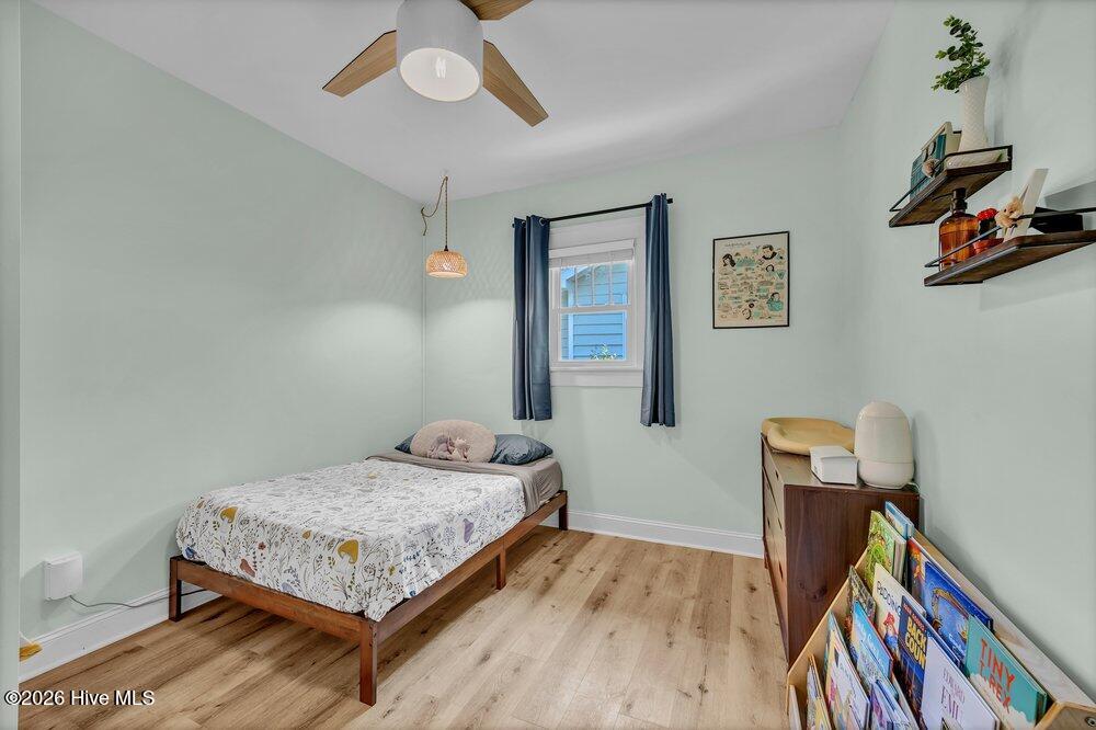 100568579 | Photo 22