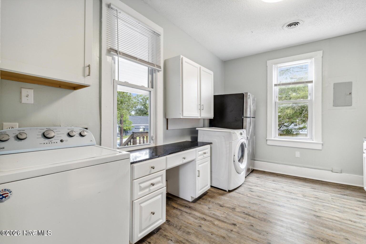 100555936 | Photo 32