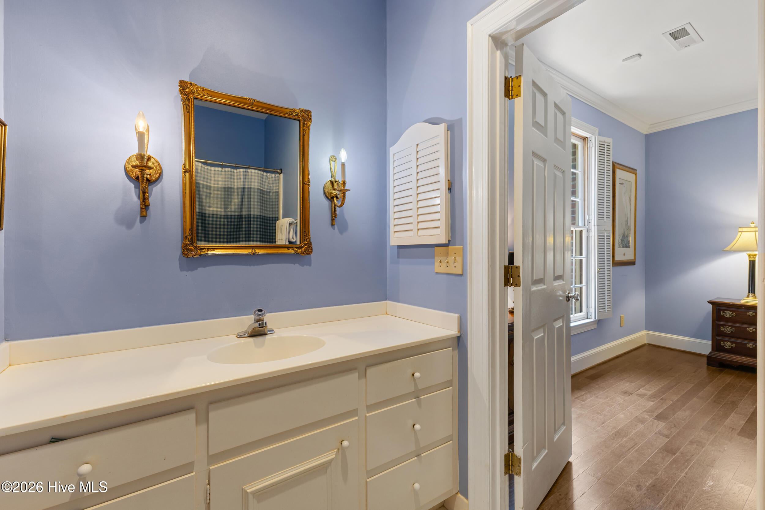 guest suite bath