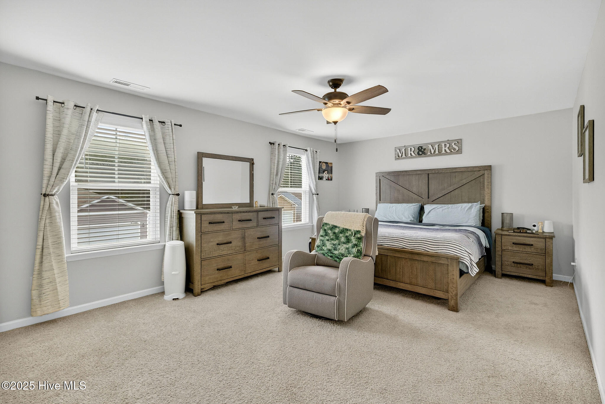 100535181 | Photo 34