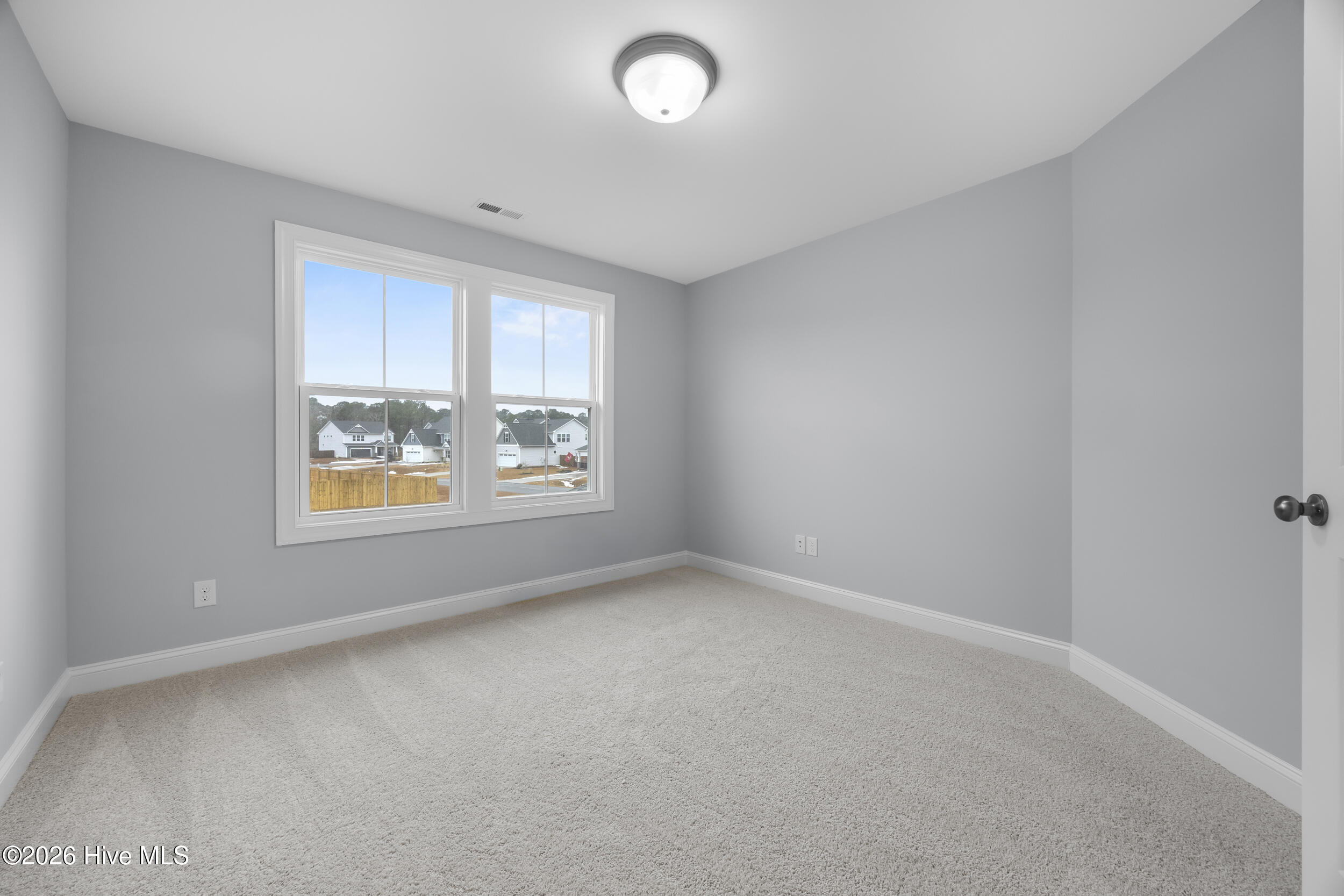 100552292 | Photo 17