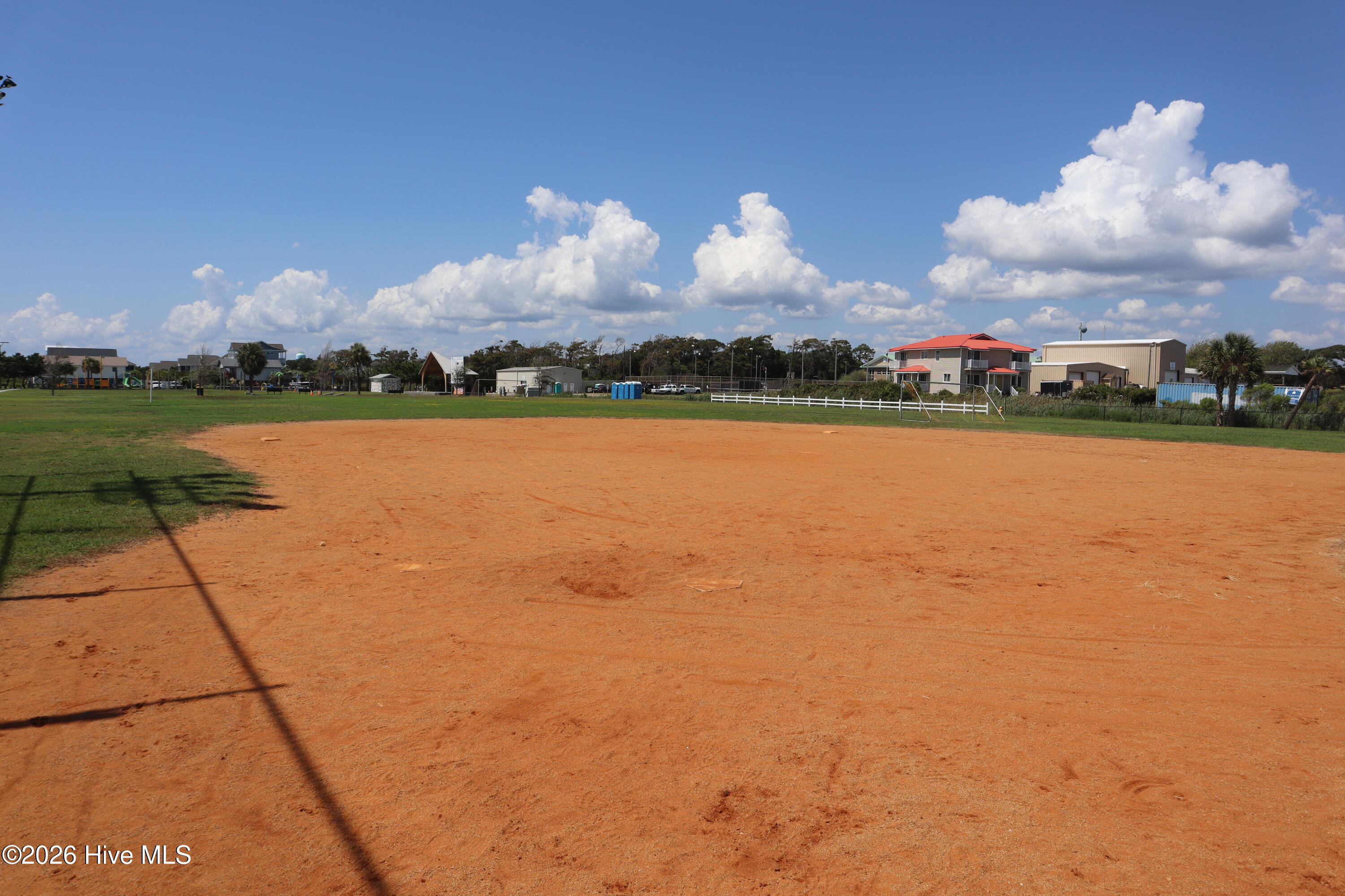 100557070 | Photo 61