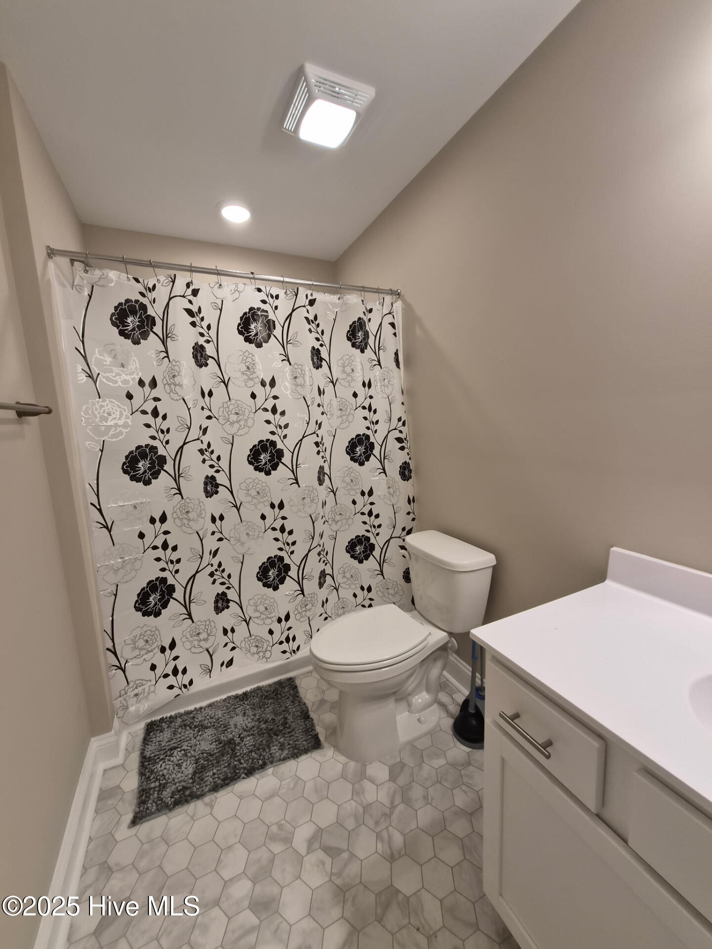 100536783 | Photo 20