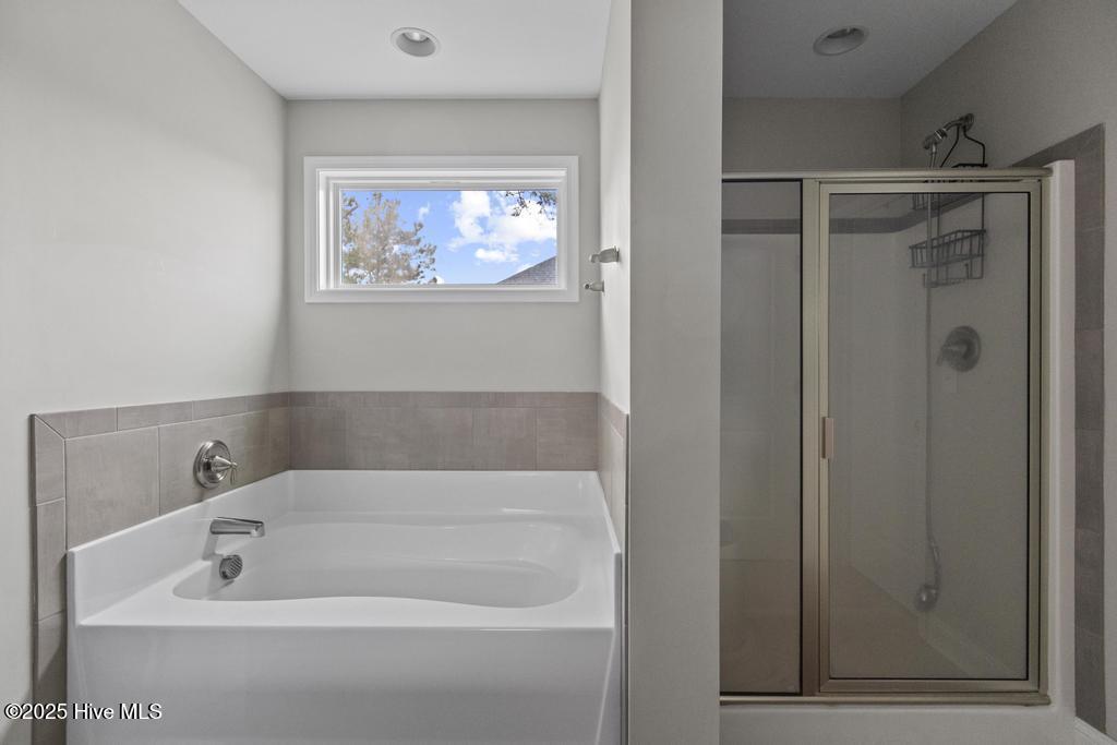 100553771 | Photo 18