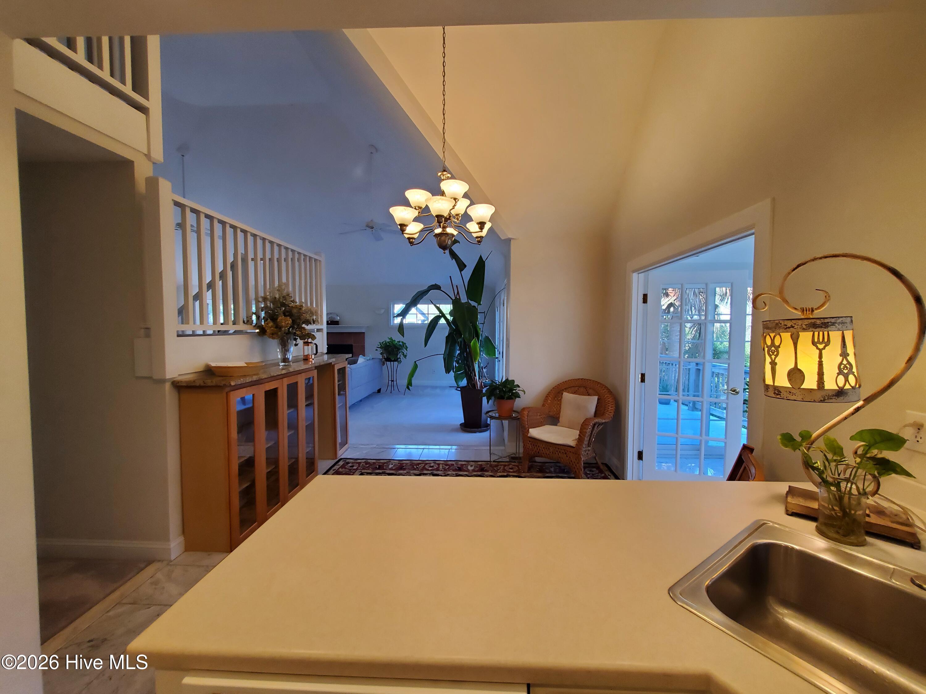 100560491 | Photo 27