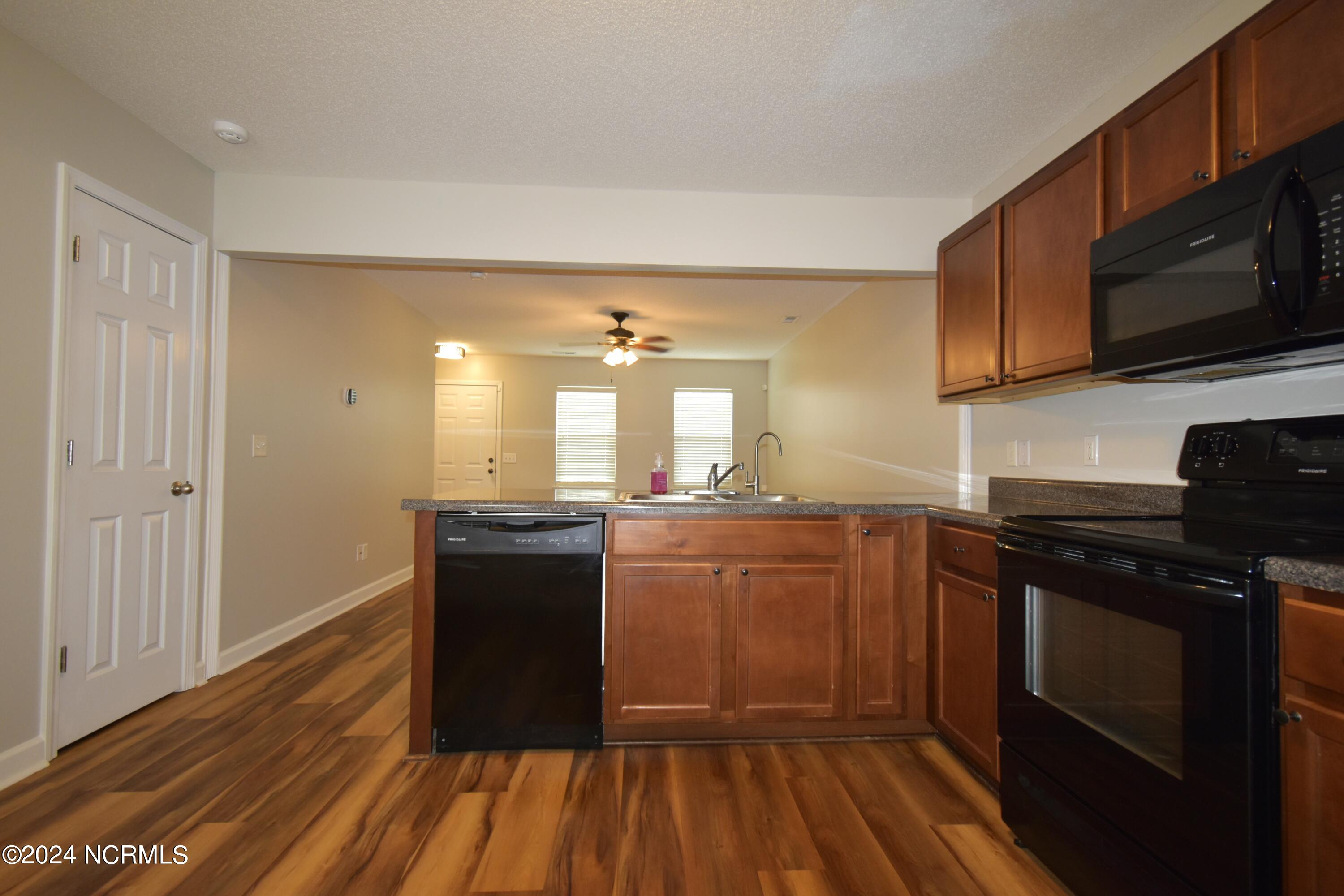 202 Lanieve Court 4,Hubert