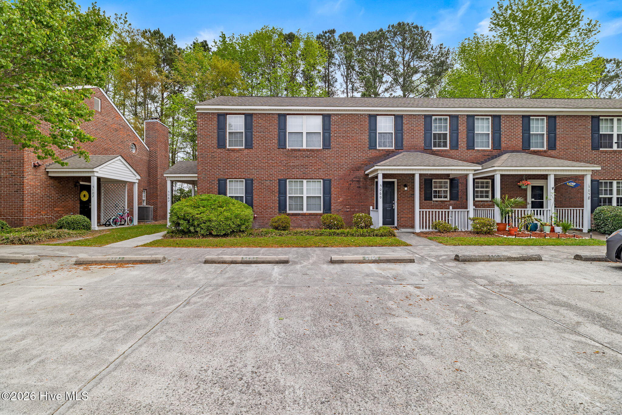 100565173 | Photo 15